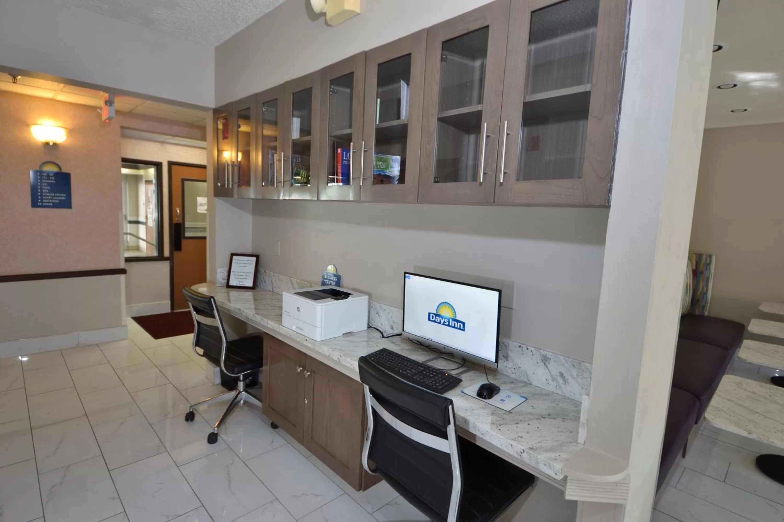 Business facilities in Days Inn & Suites by Wyndham Airport Albuquerque