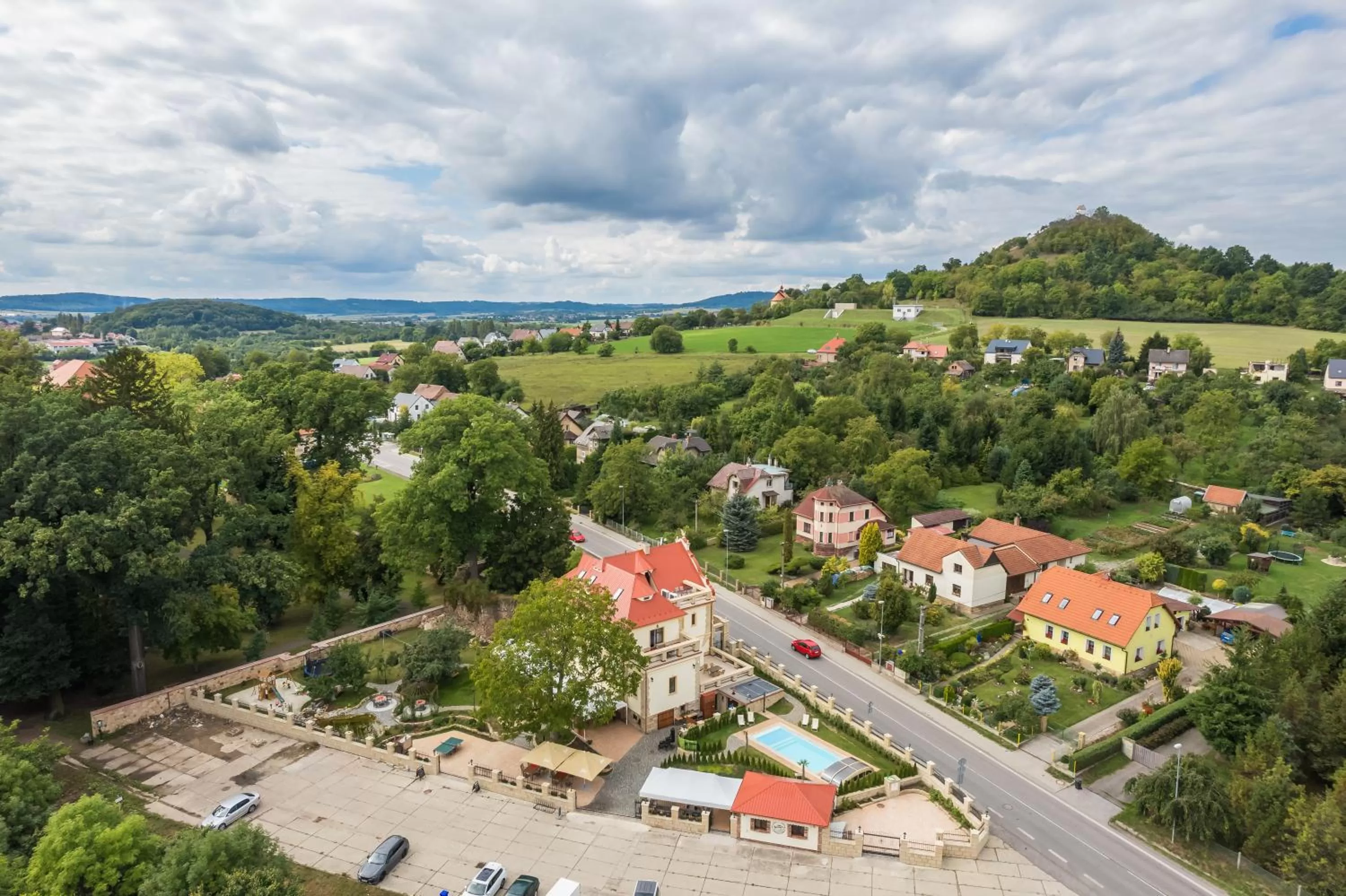 Property building, Bird's-eye View in Villa Libosad