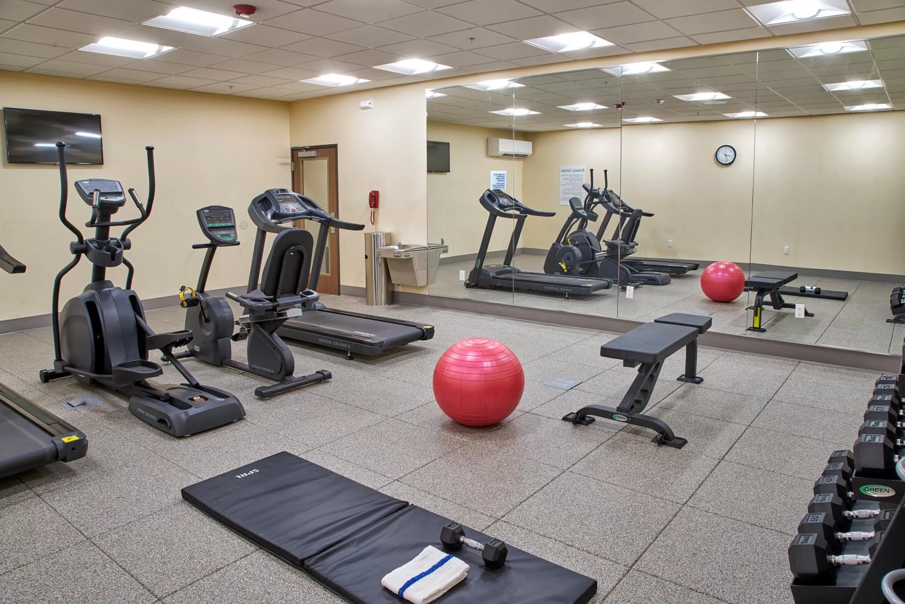 Fitness centre/facilities in Holiday Inn Express & Suites Tulsa NE, Claremore by IHG