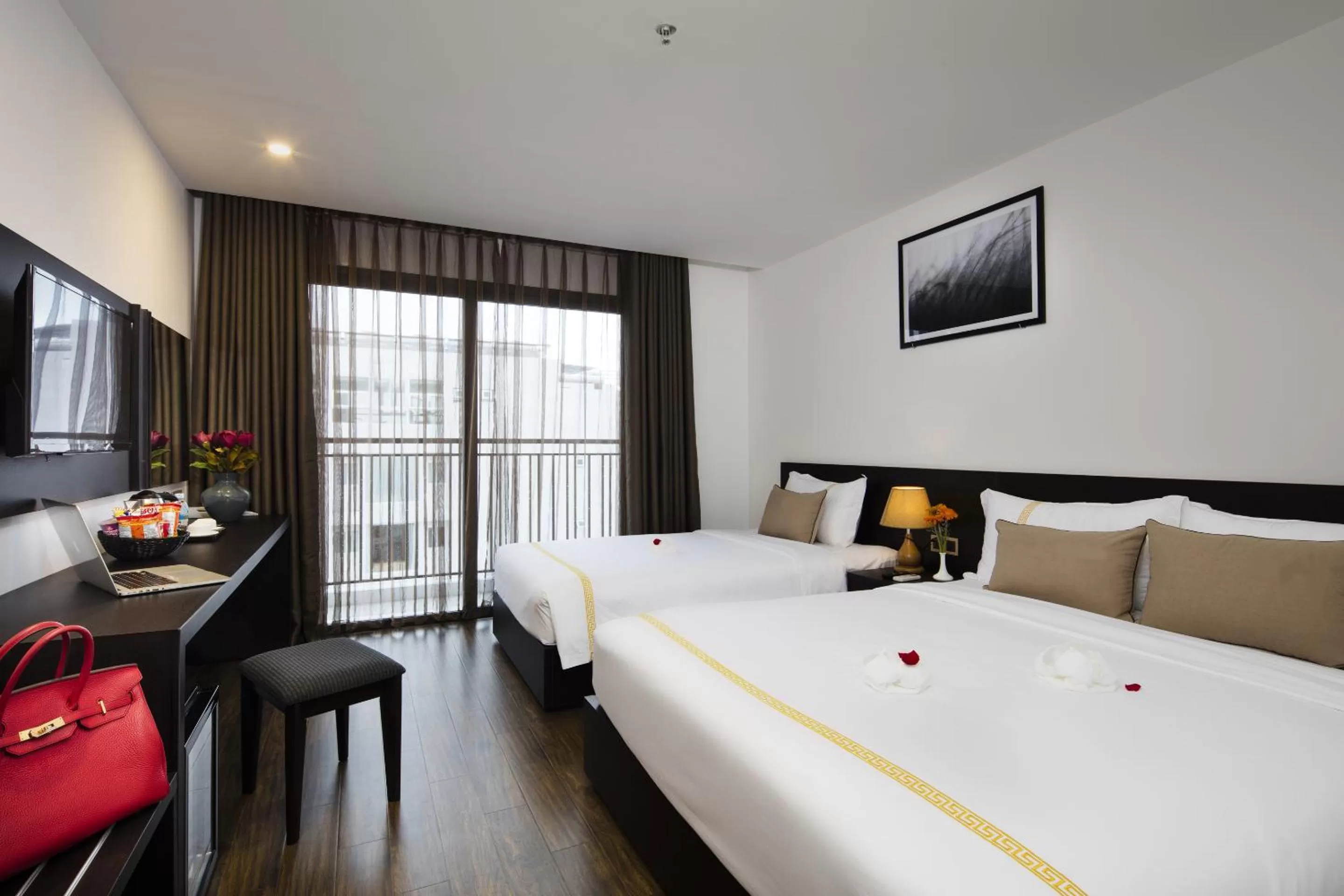 Triple Room with Balcony in La Sera Hotel