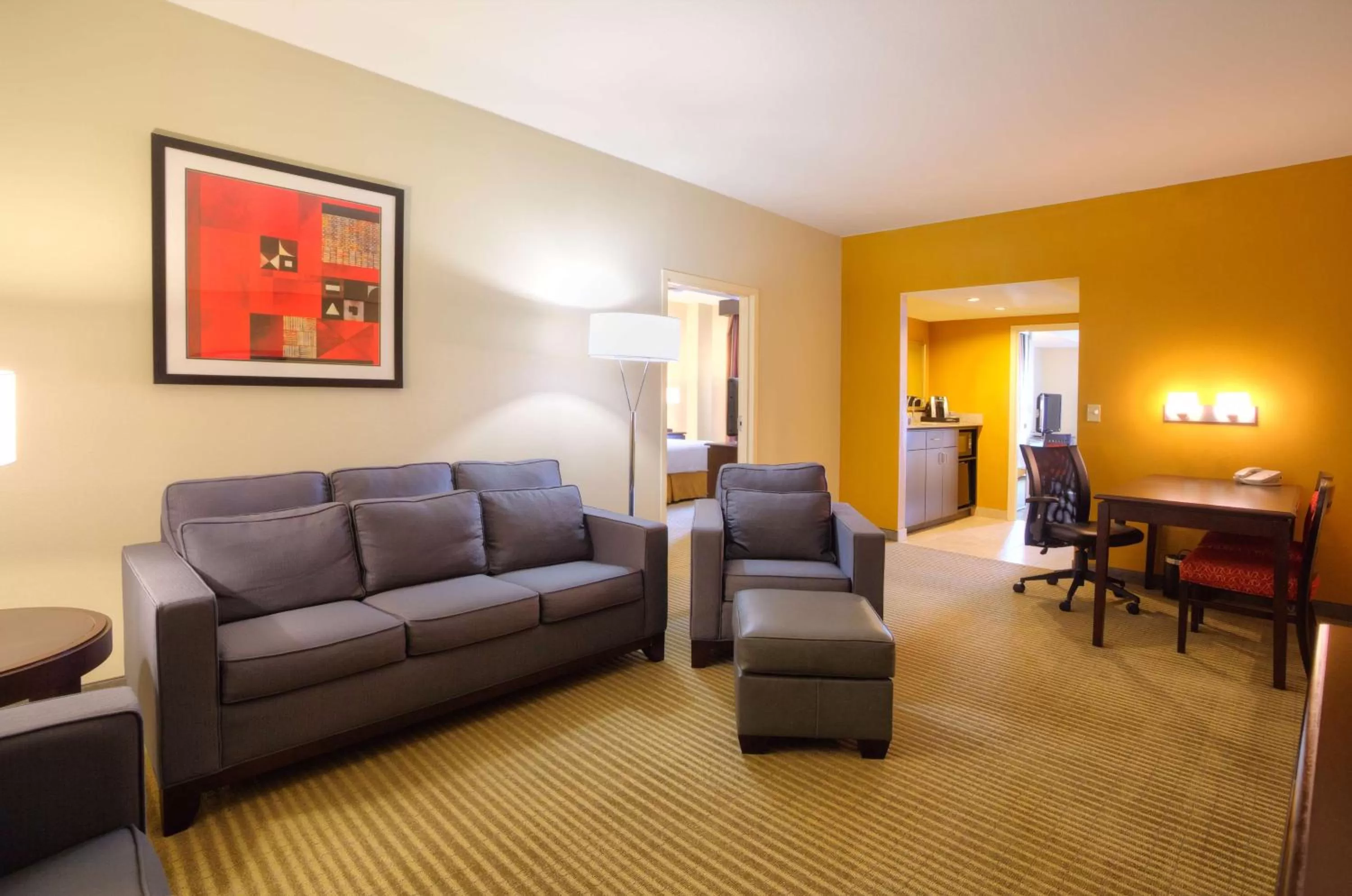 King Suite Accessible with Tub Non-Smoking in Embassy Suites by Hilton Laredo