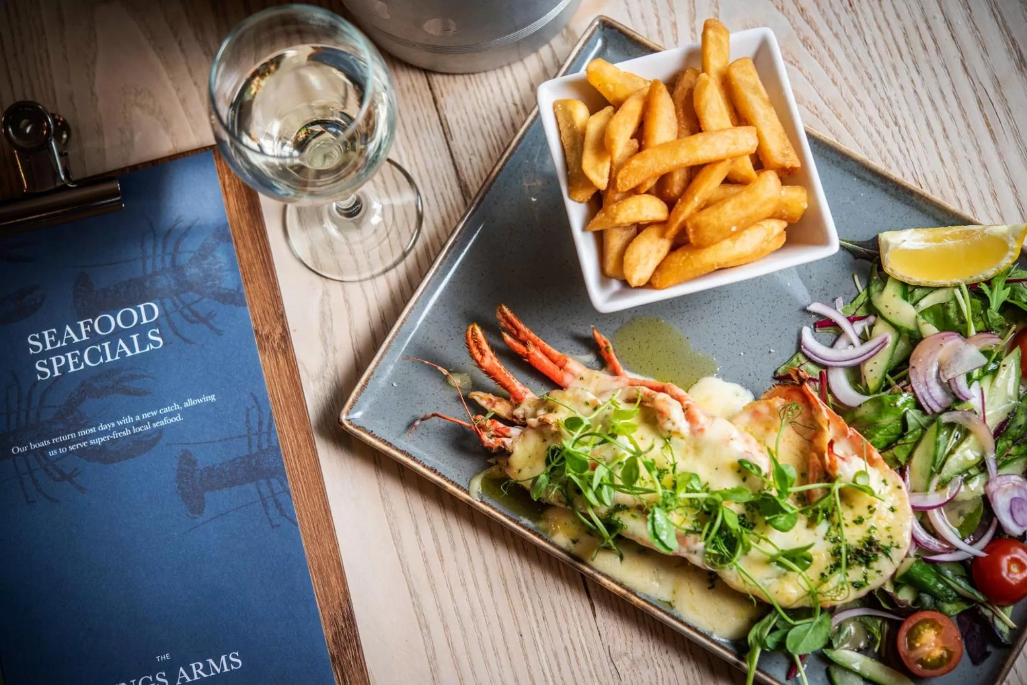 Food and drinks in The Kings Arms Otterton