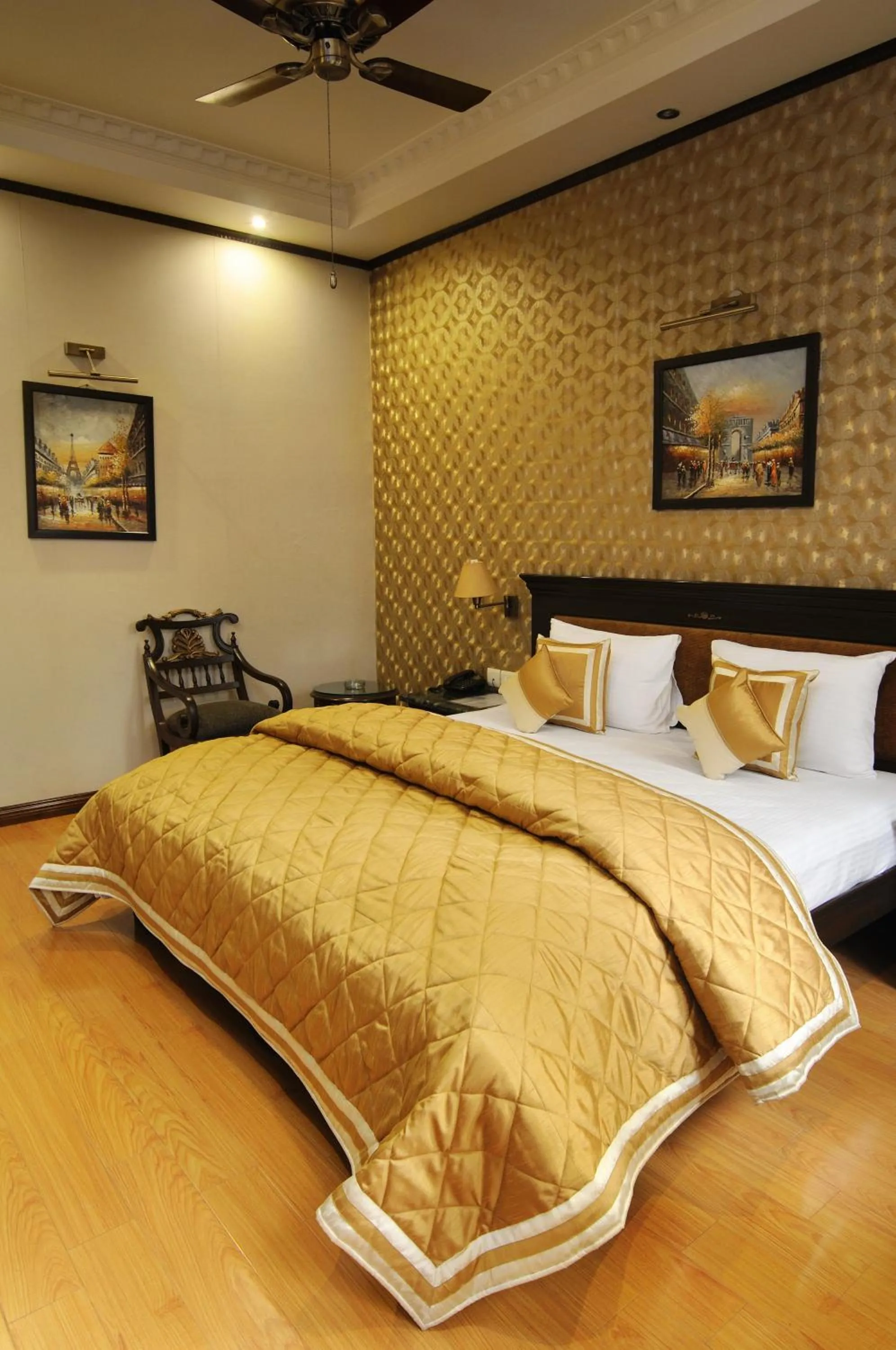 Photo of the whole room, Bed in Hotel Diplomat Residency