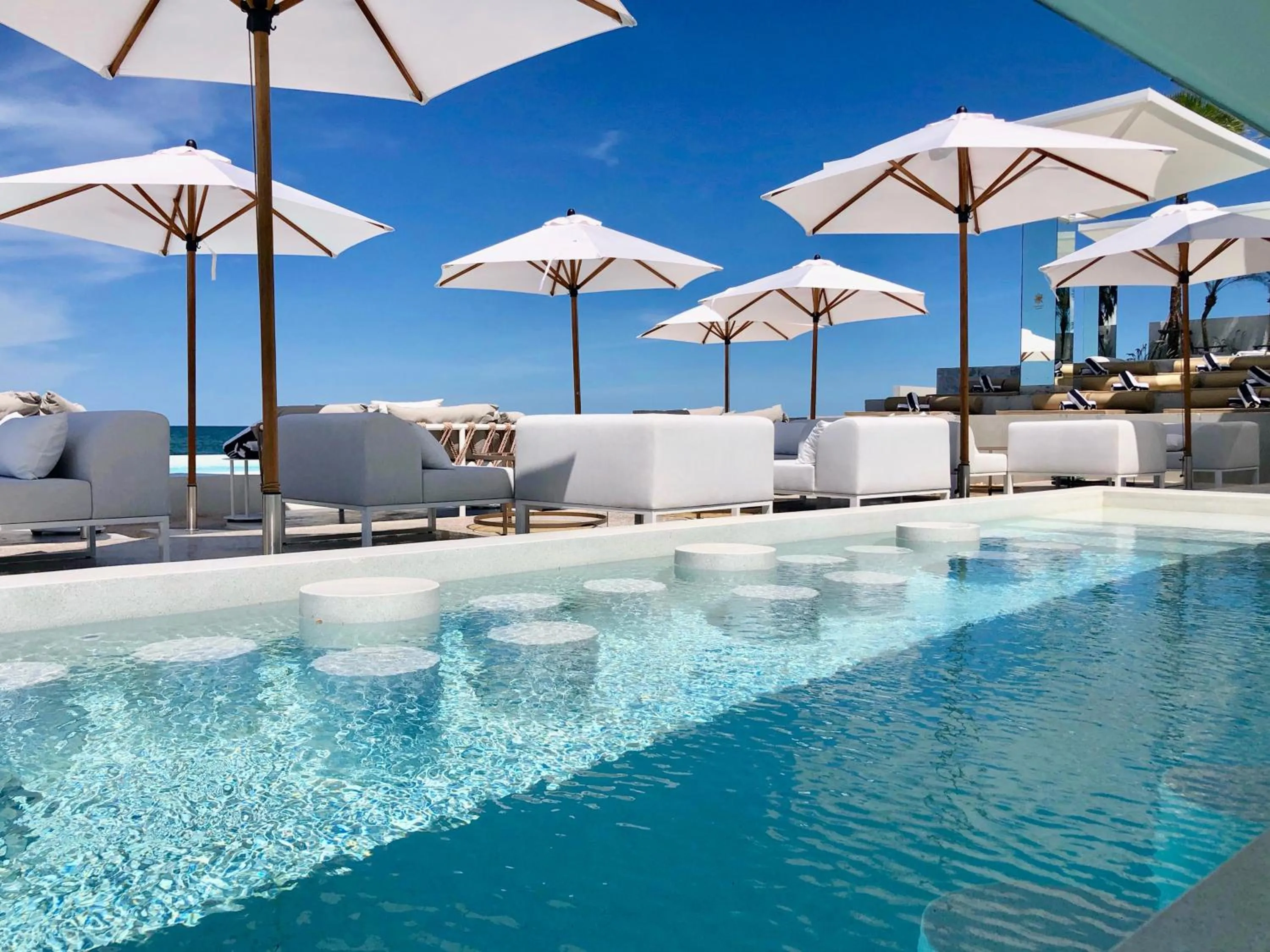 Restaurant/places to eat in Sundance Dayclub Hua Hin