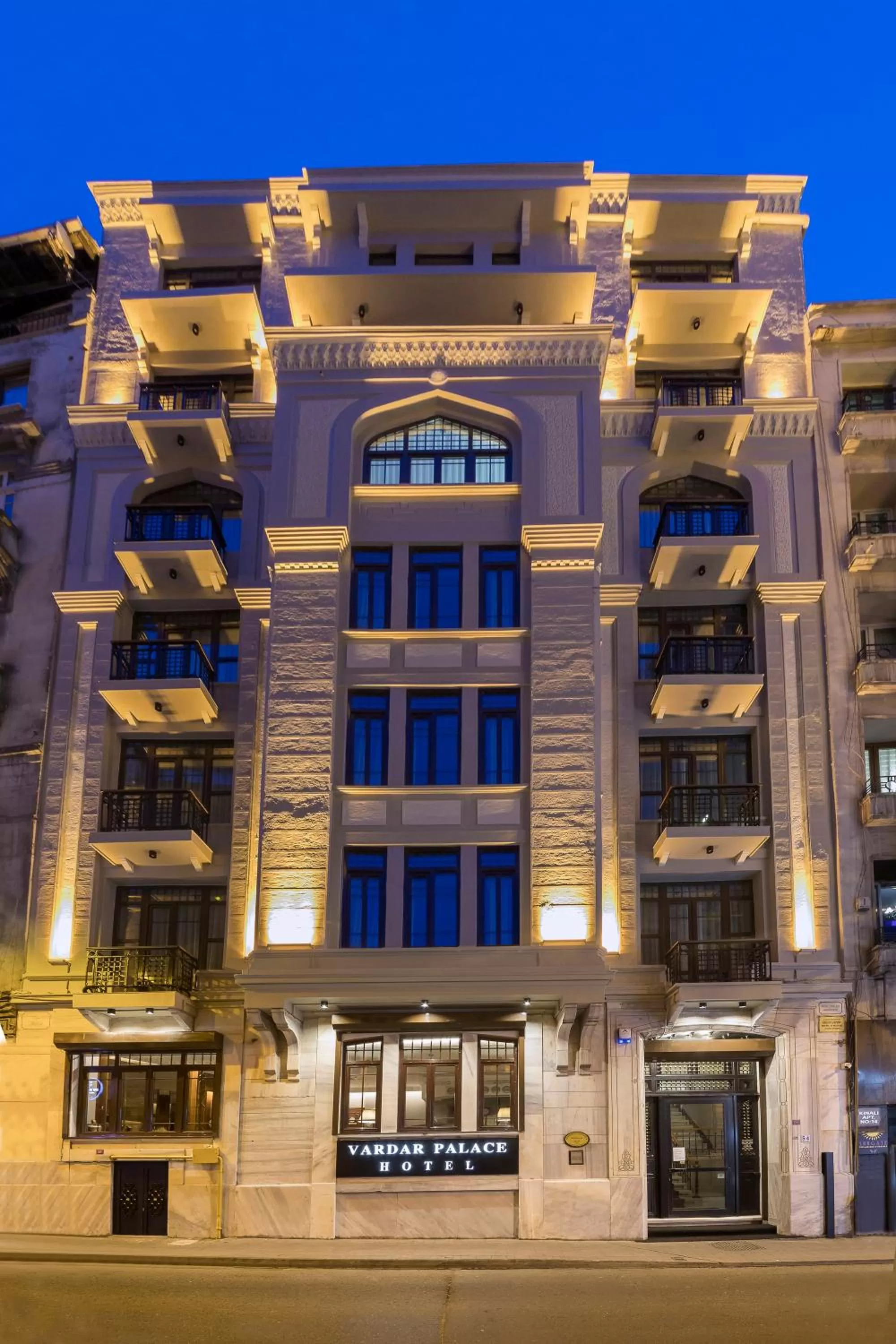 Property building in Vardar Palace Hotel - Special Category