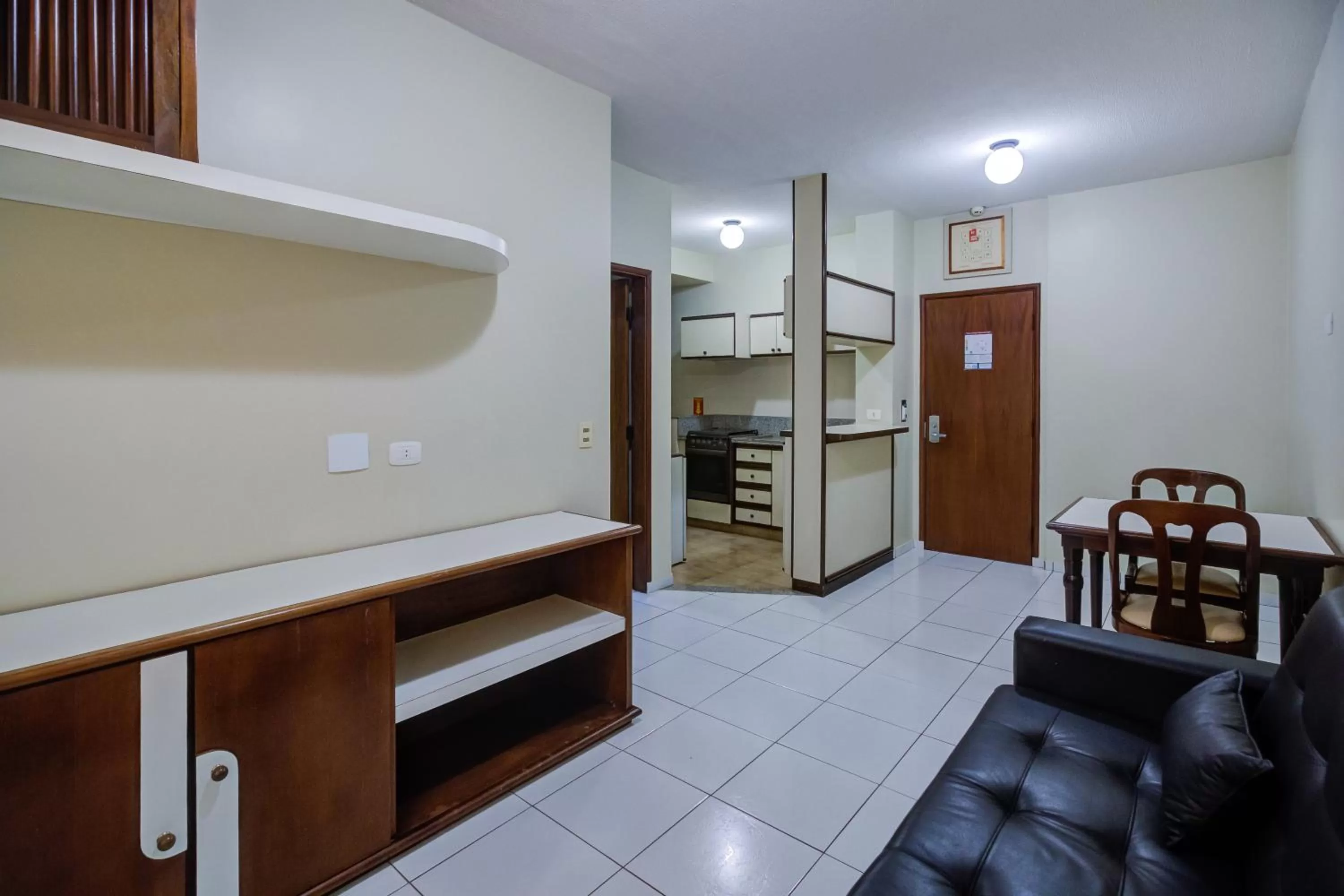 Kitchen or kitchenette in Slaviero Londrina Flat