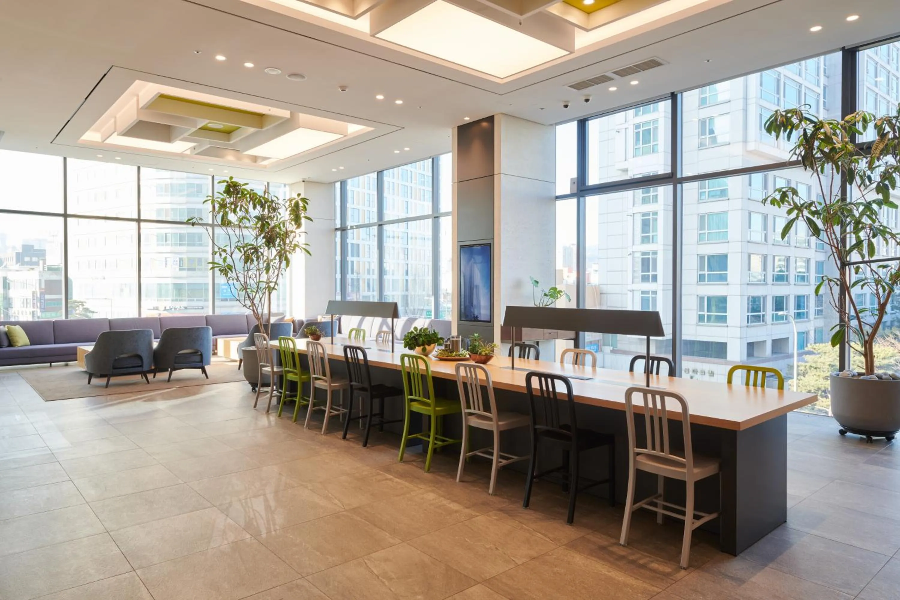 Lounge or bar in Nine Tree by Parnas Seoul Dongdaemun