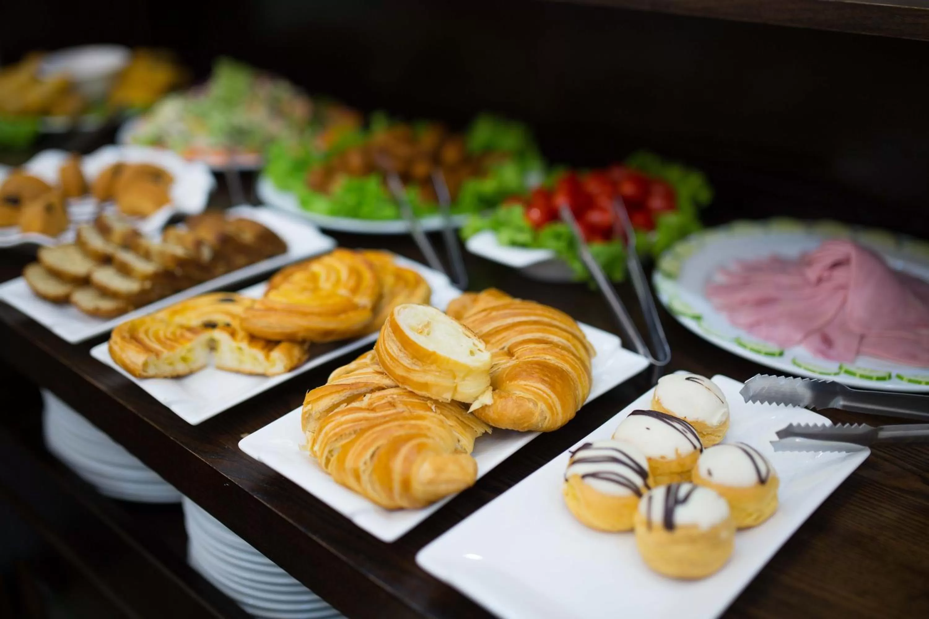Breakfast in Golden Sail Hotel & Spa