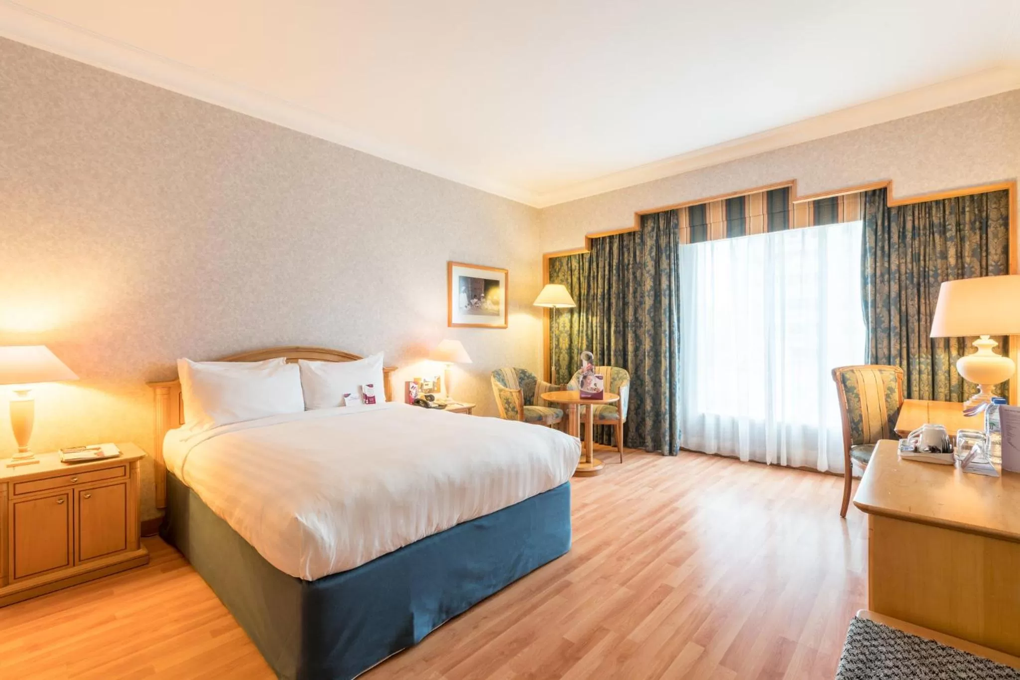 Photo of the whole room, Bed in Millennium Downtown