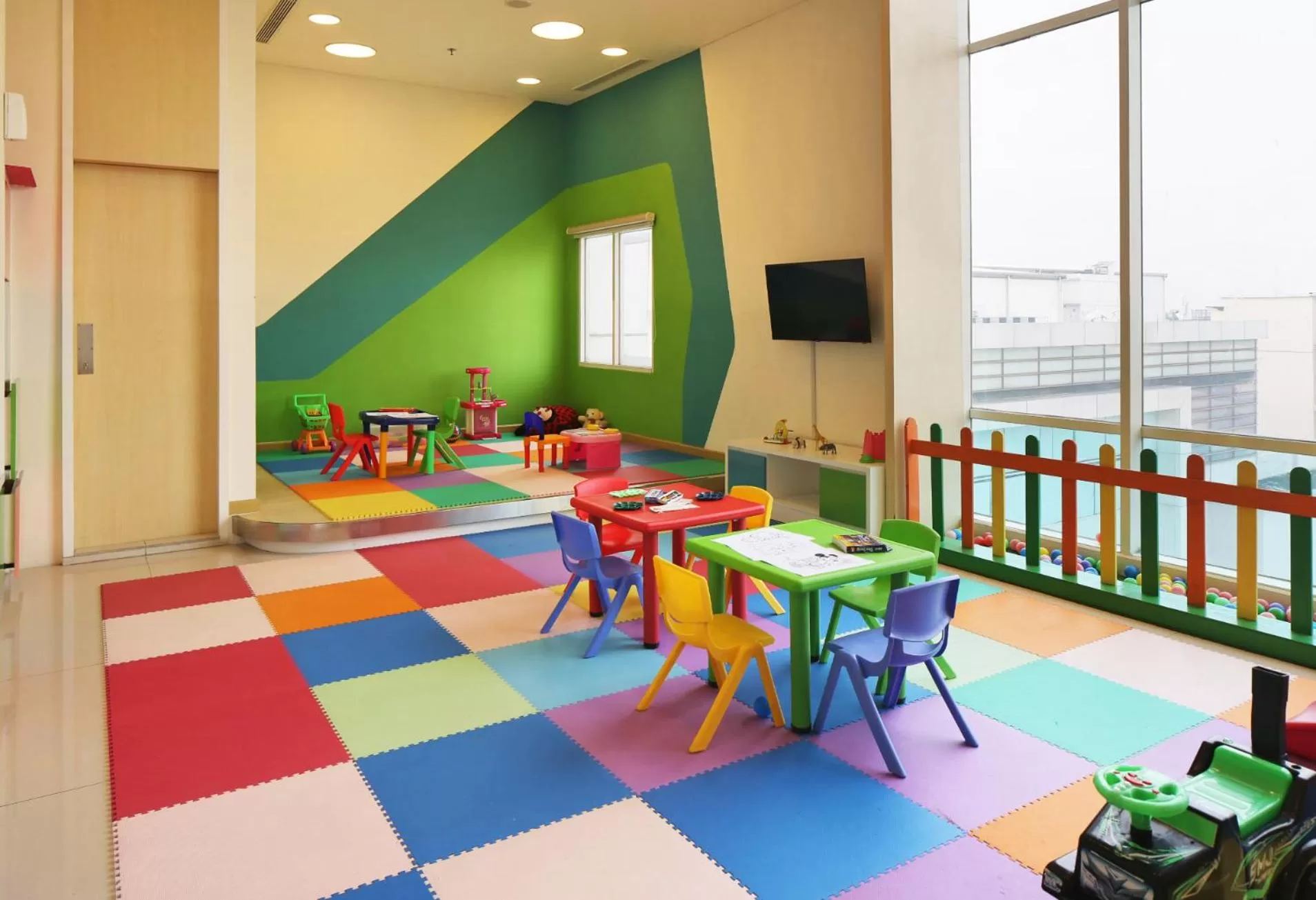 Children play ground in HARRIS Hotel & Conventions Bekasi