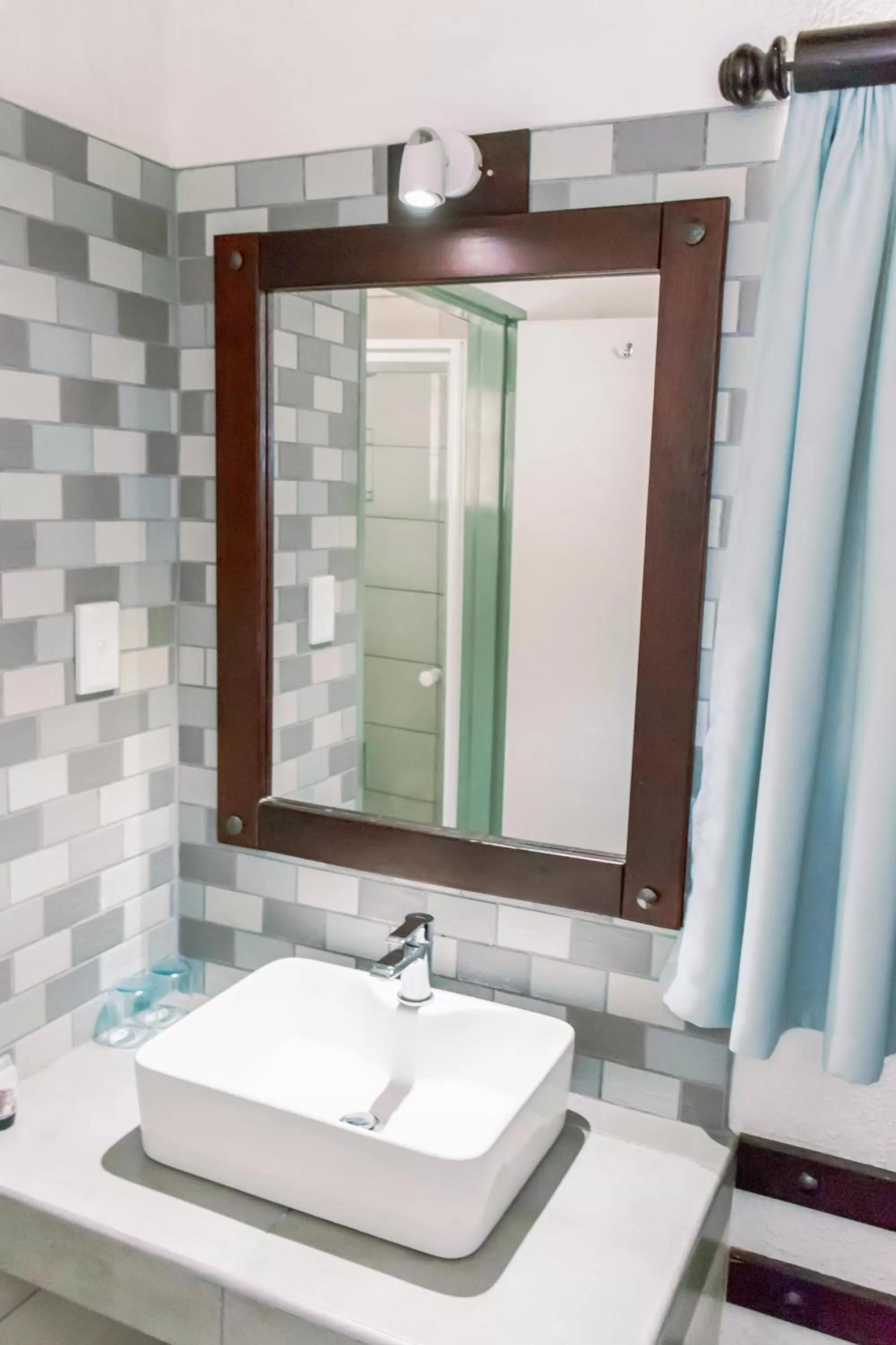 Bathroom in Okahandja Country Hotel