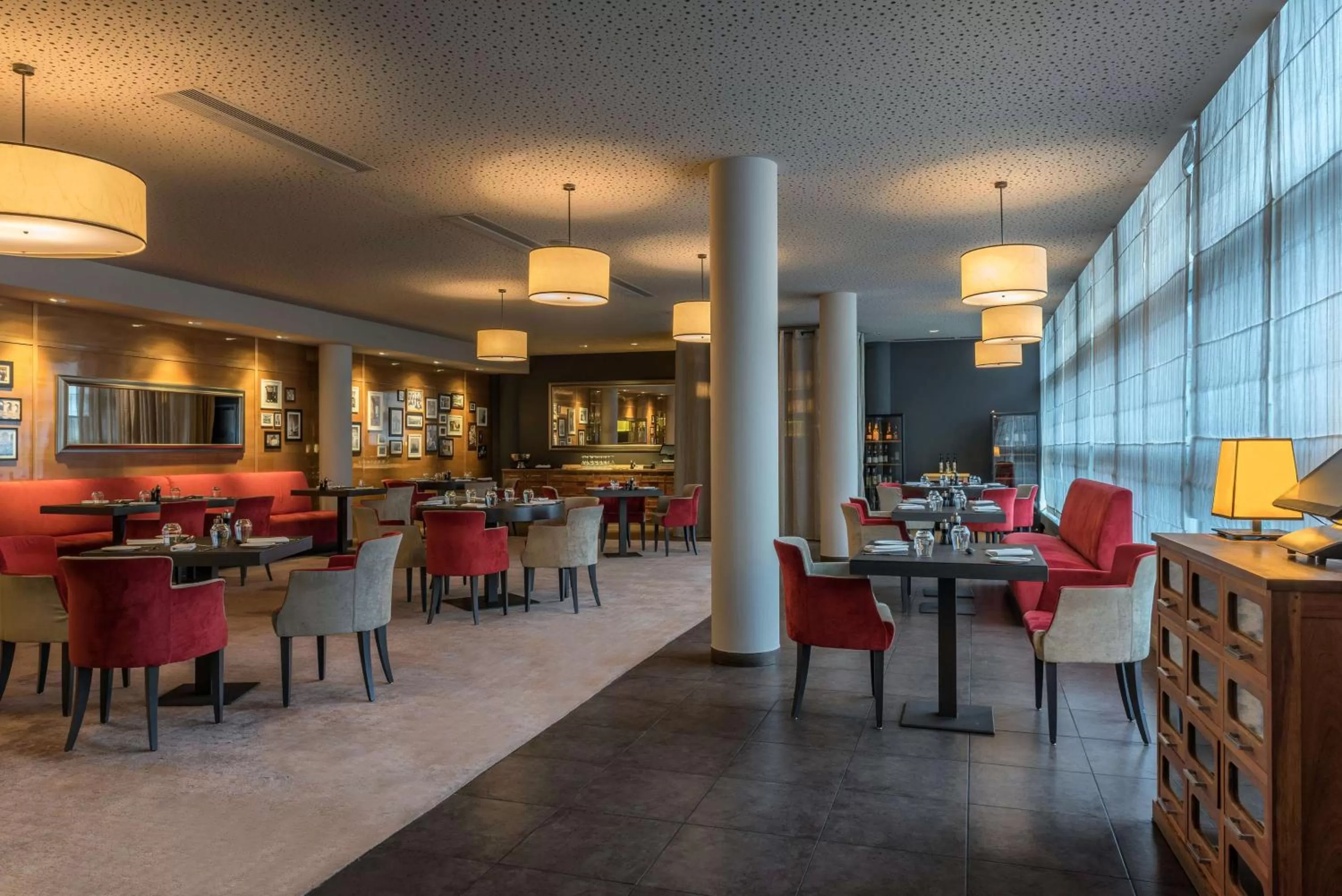 Restaurant/places to eat in Hilton Geneva Hotel and Conference Centre