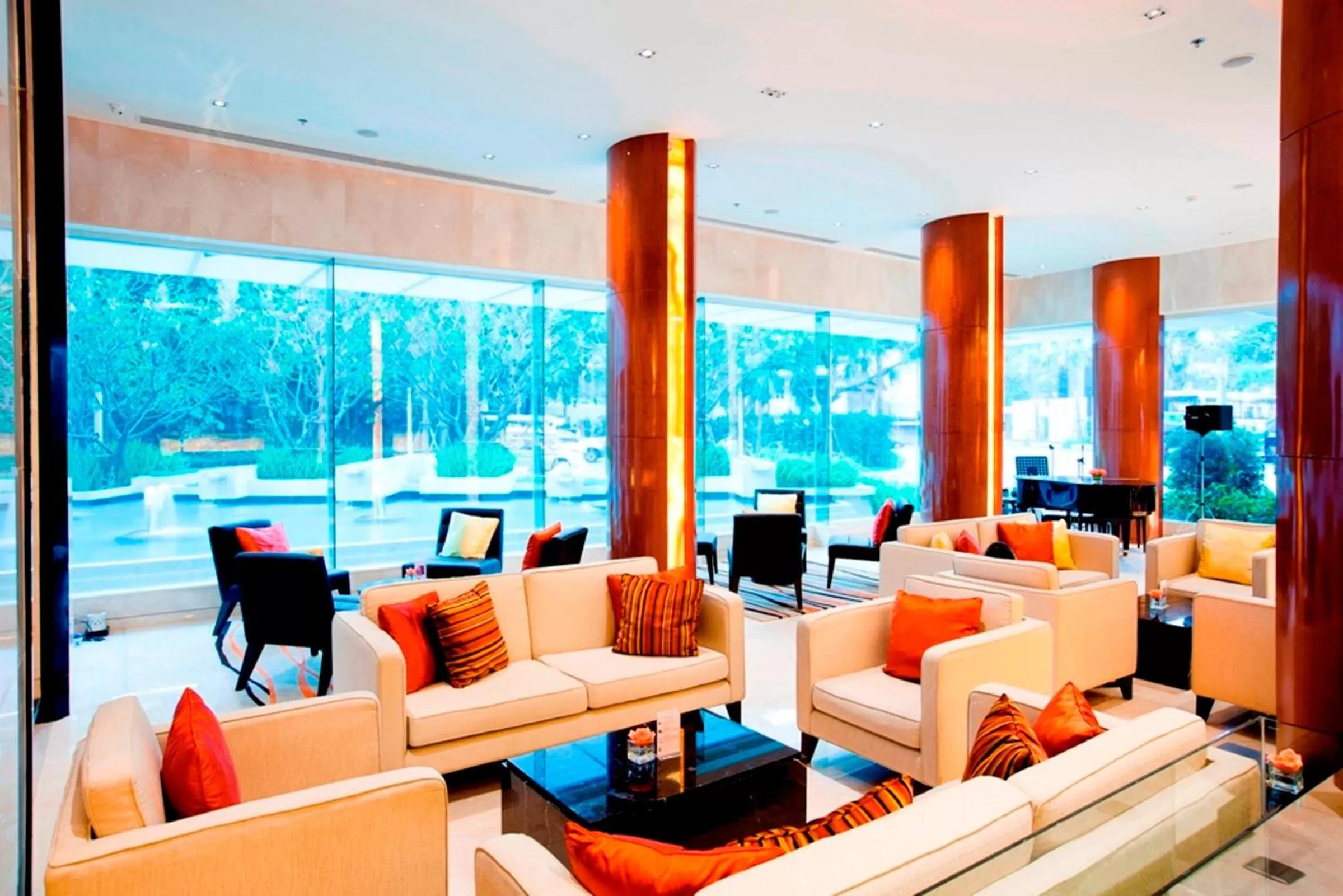 Lobby or reception in Royal Princess Larn Luang - SHA Extra Plus