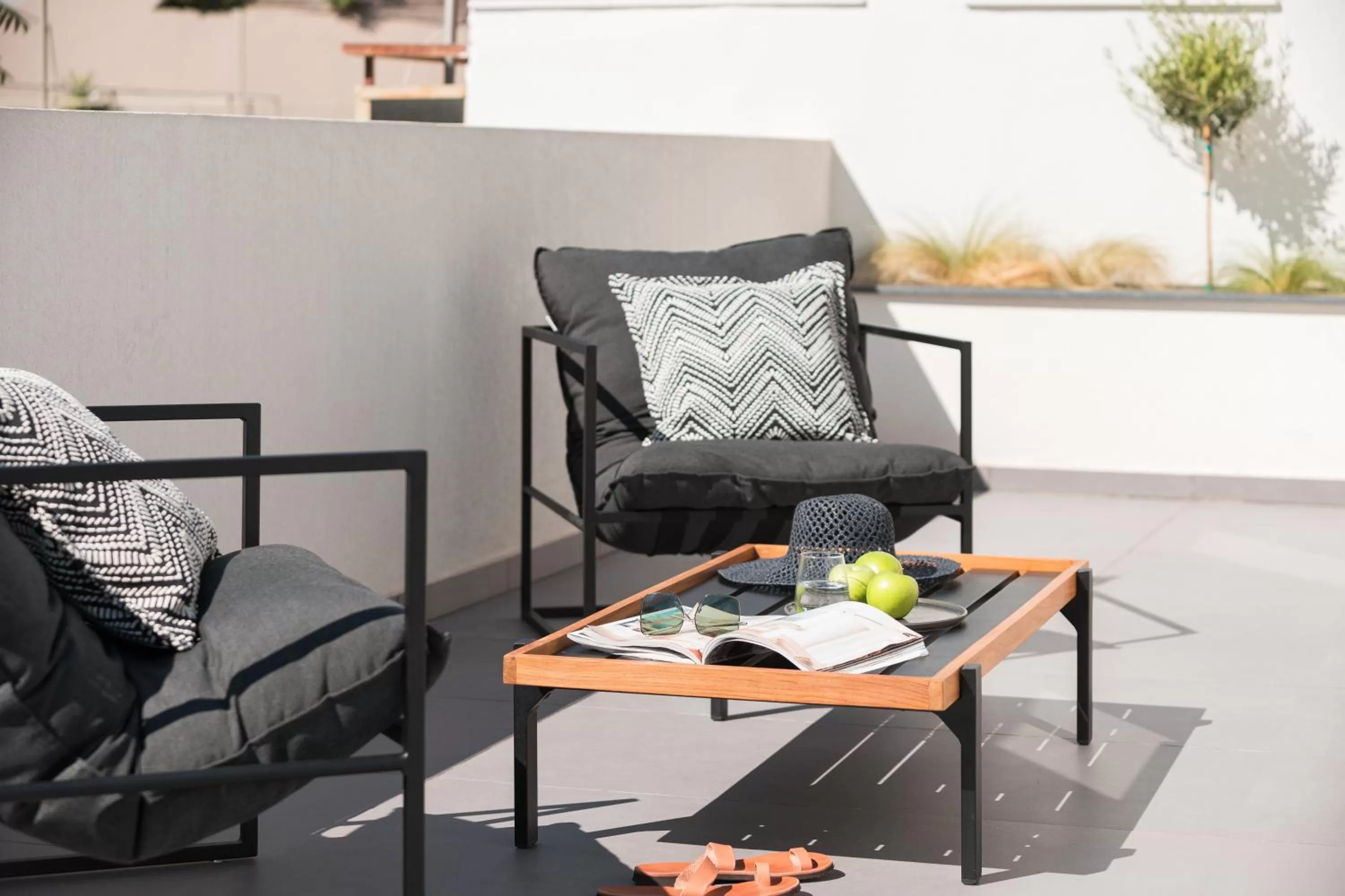 Patio in 11 Enteka Acropolis Suites