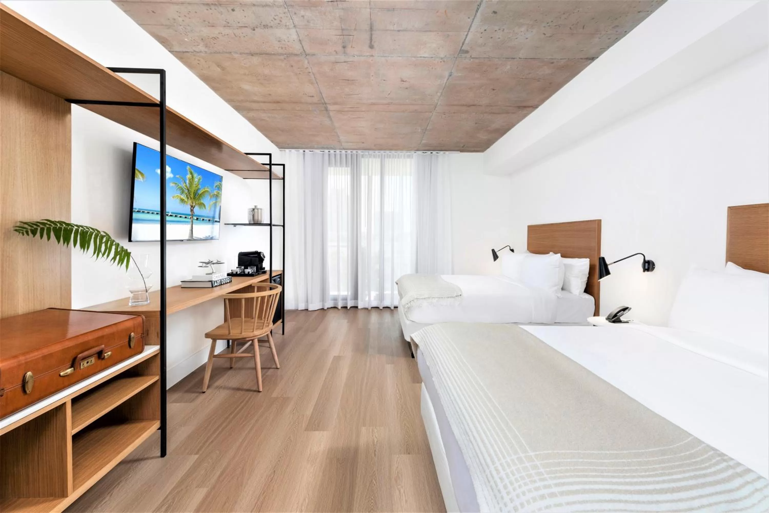 Photo of the whole room in Urbanica Fifth