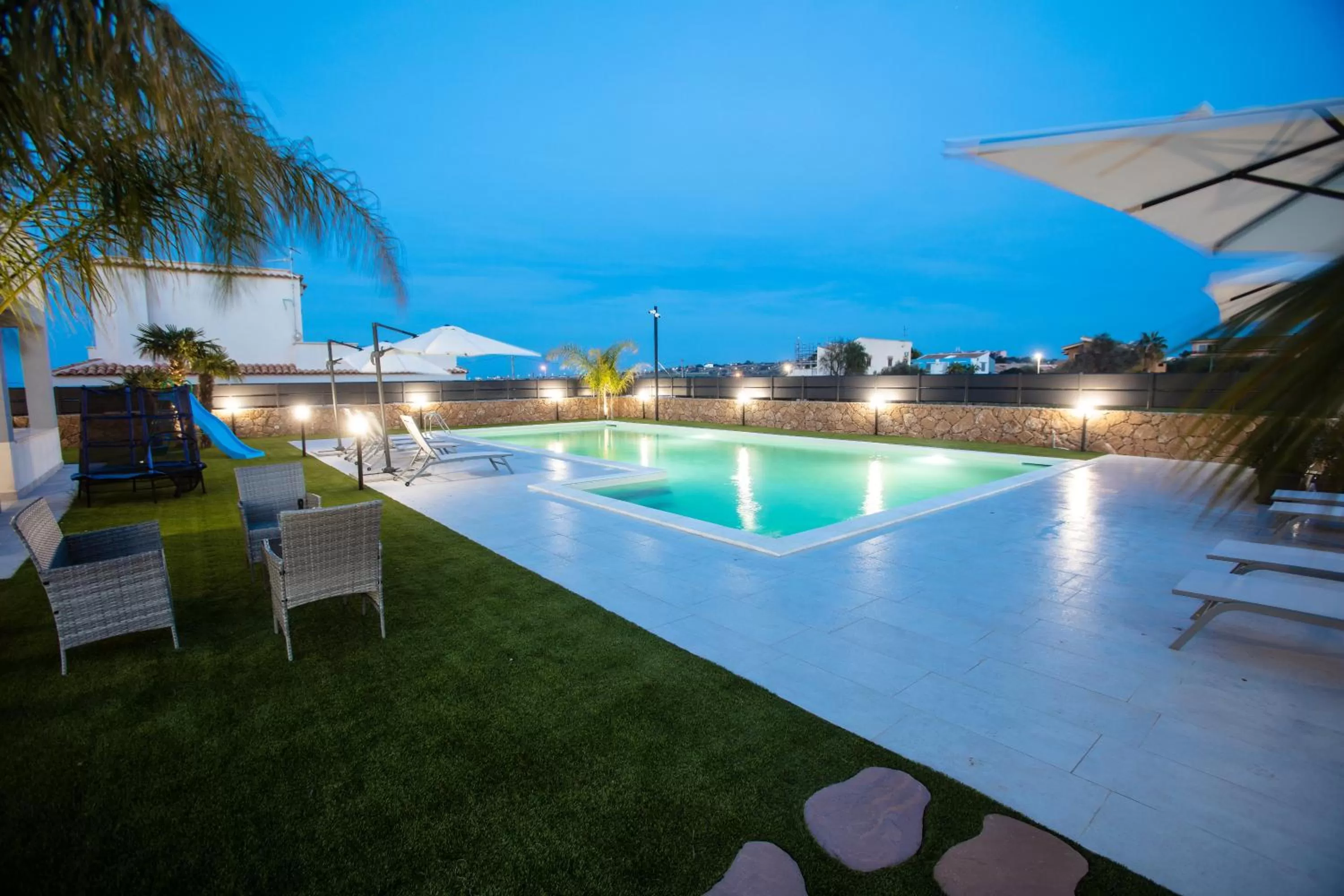 Patio, Swimming Pool in Etnamare Brucoli