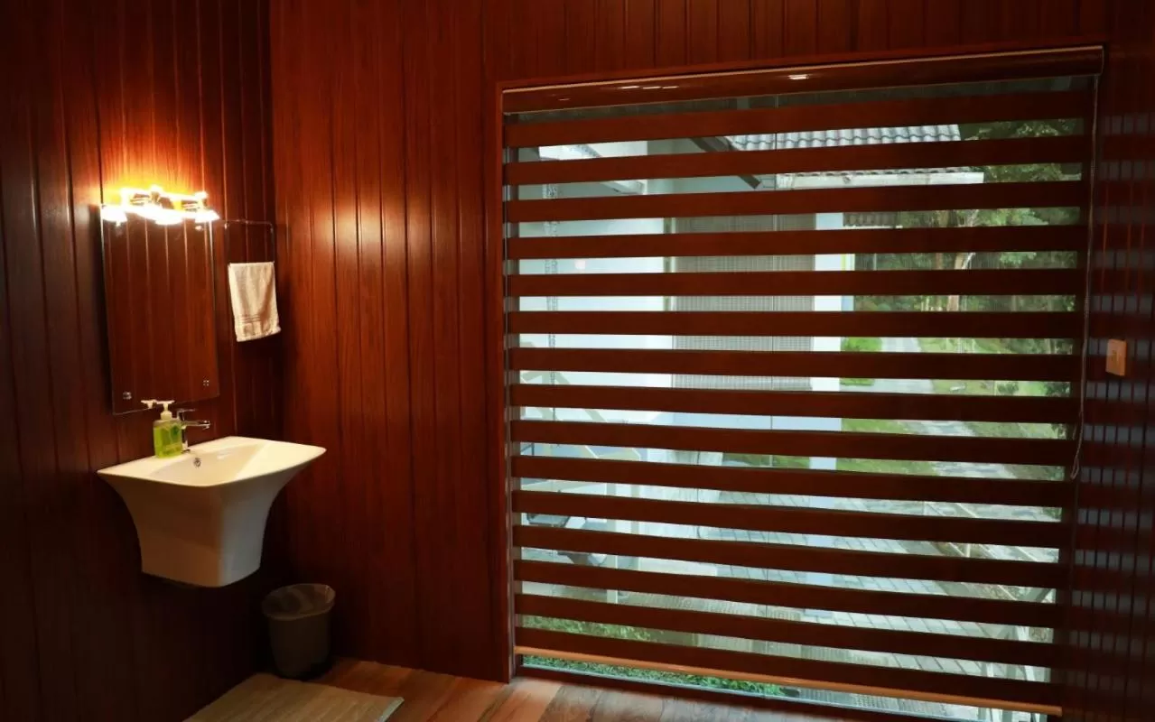 Bathroom in Woodrose Resort