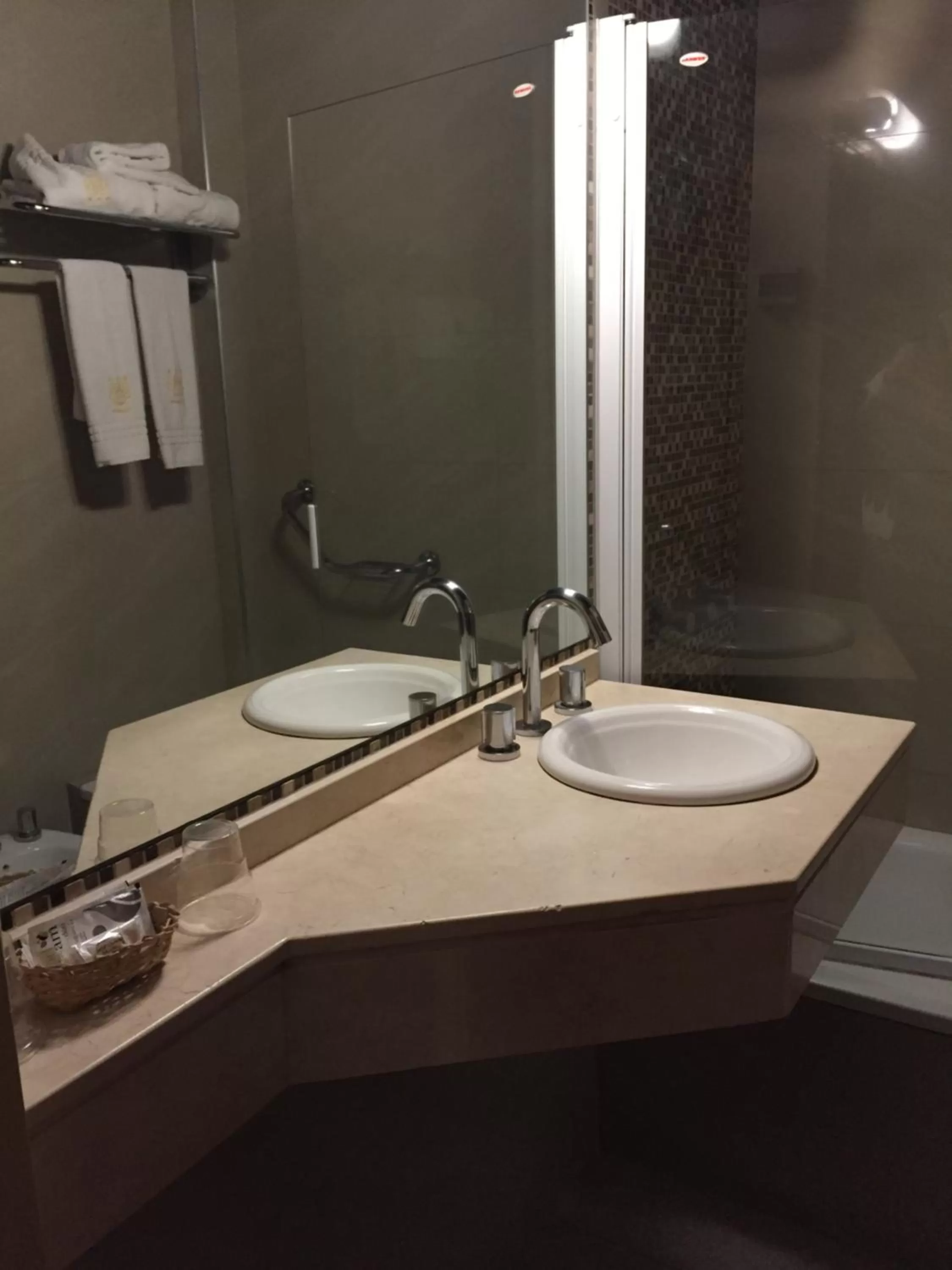 Bathroom in Hotel Napoleón