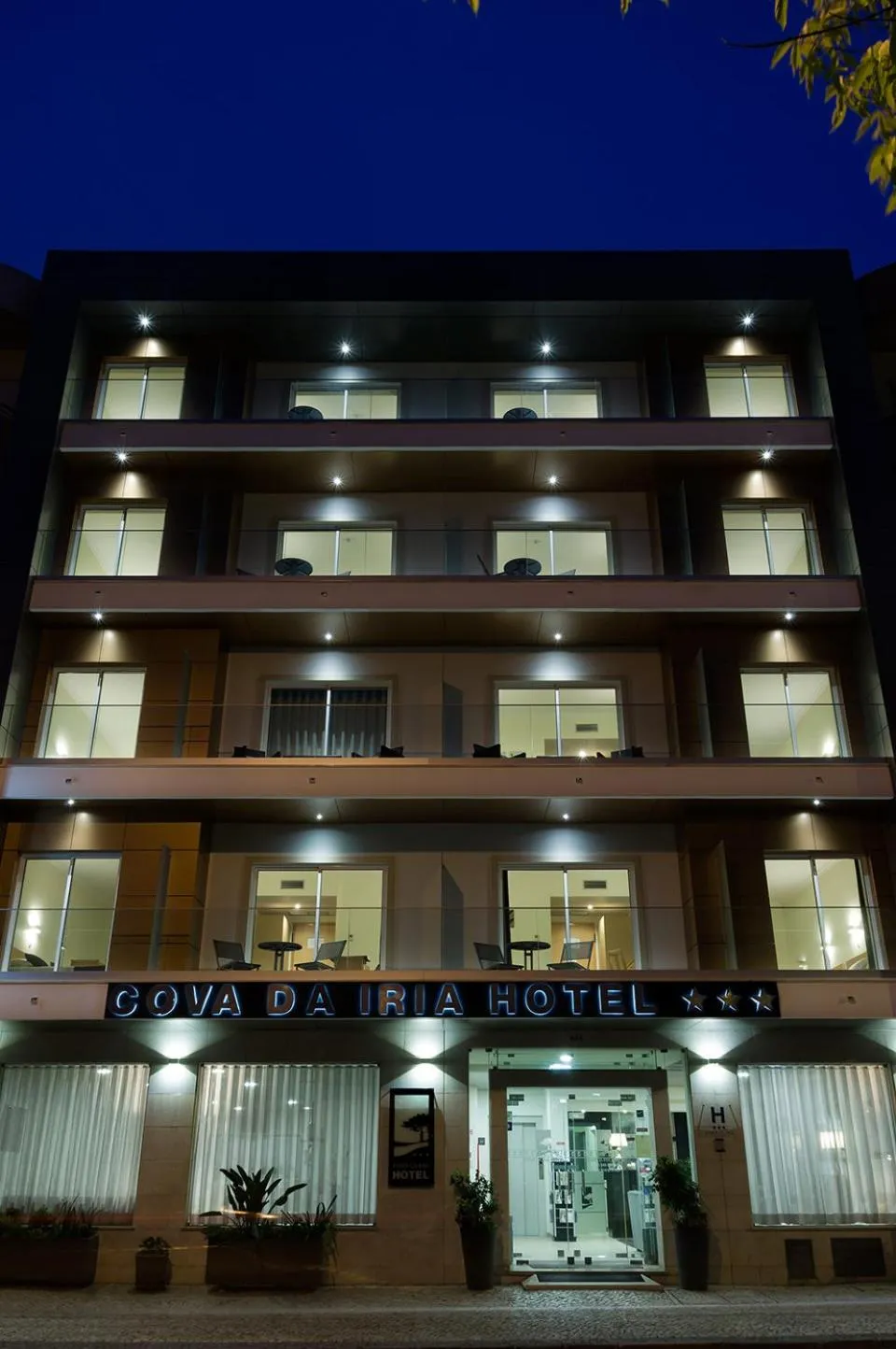 Property building in Cova da Iria Hotel