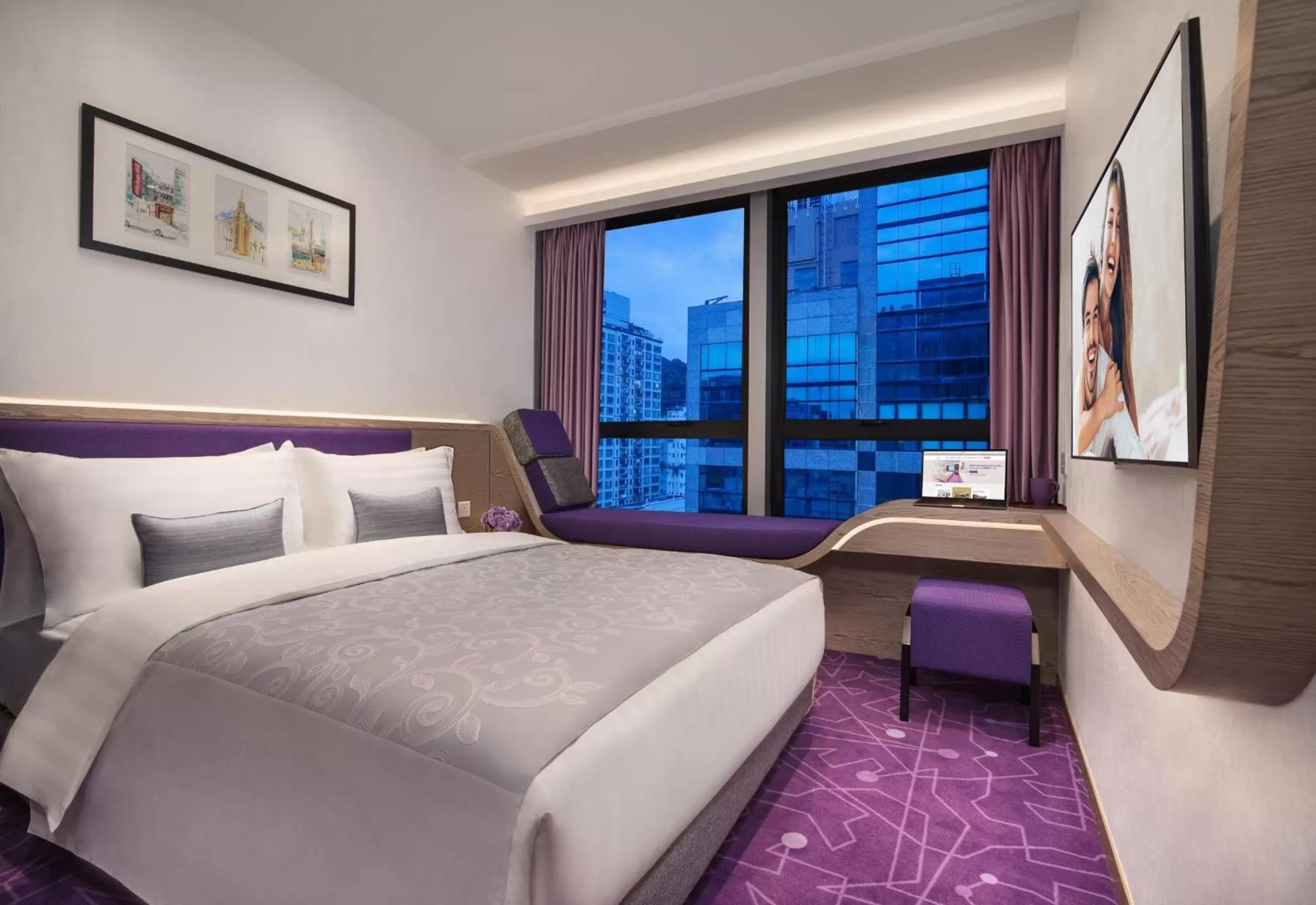 Photo of the whole room, Bed in Hotel Purple Hong Kong