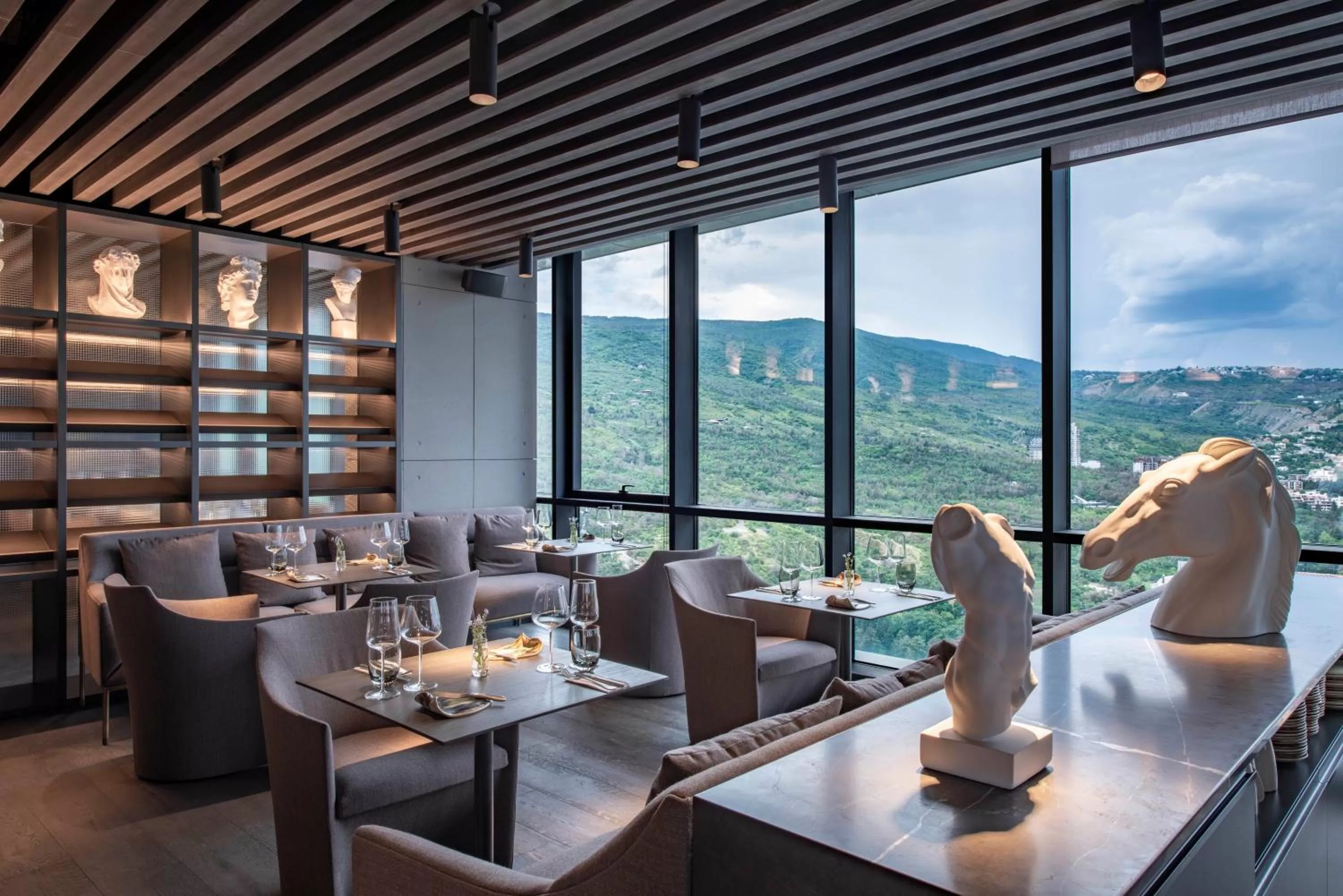 Restaurant/places to eat in Pullman Tbilisi Axis Towers