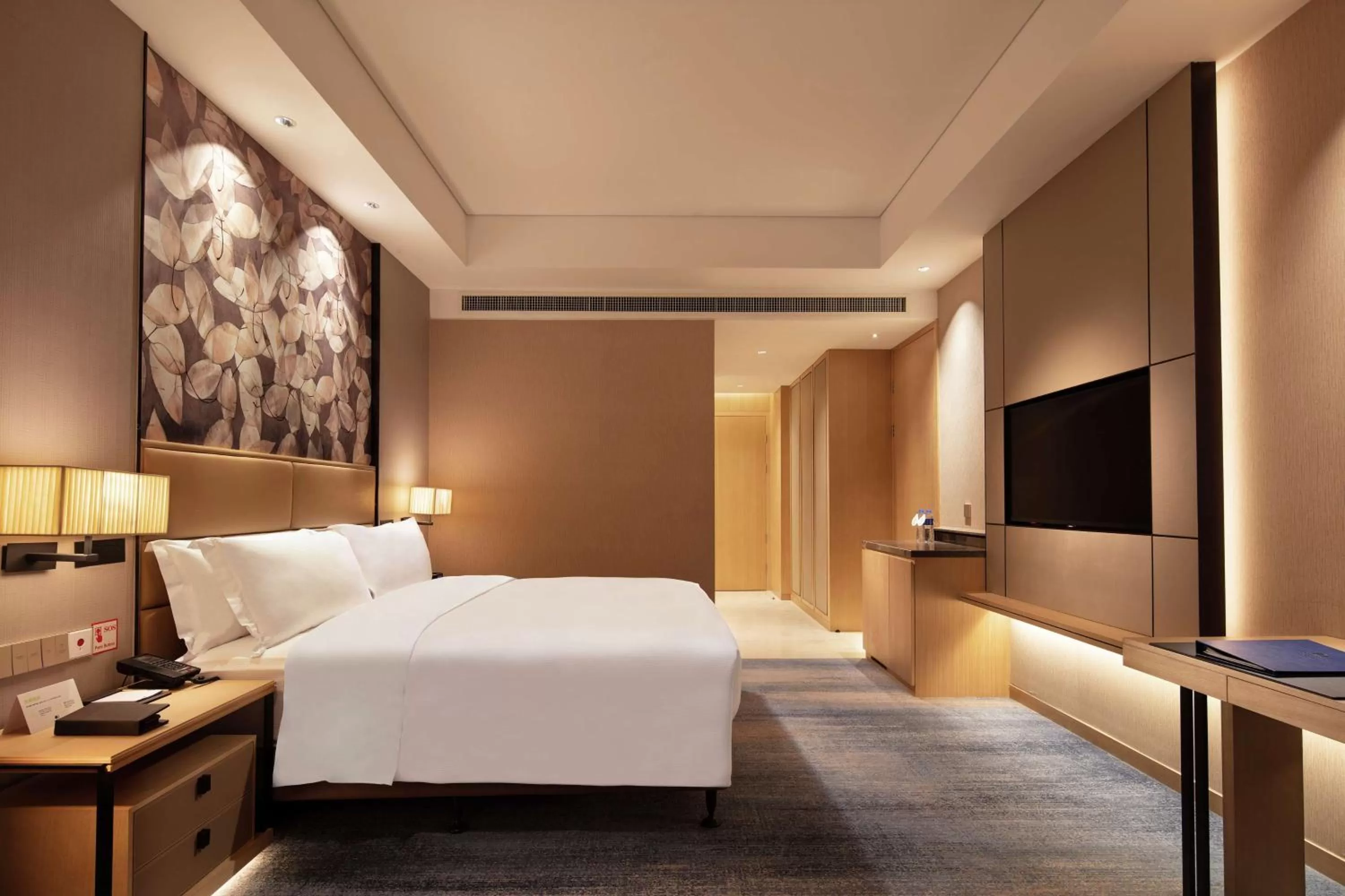 Bedroom, Bed in Doubletree By Hilton Yangzhou