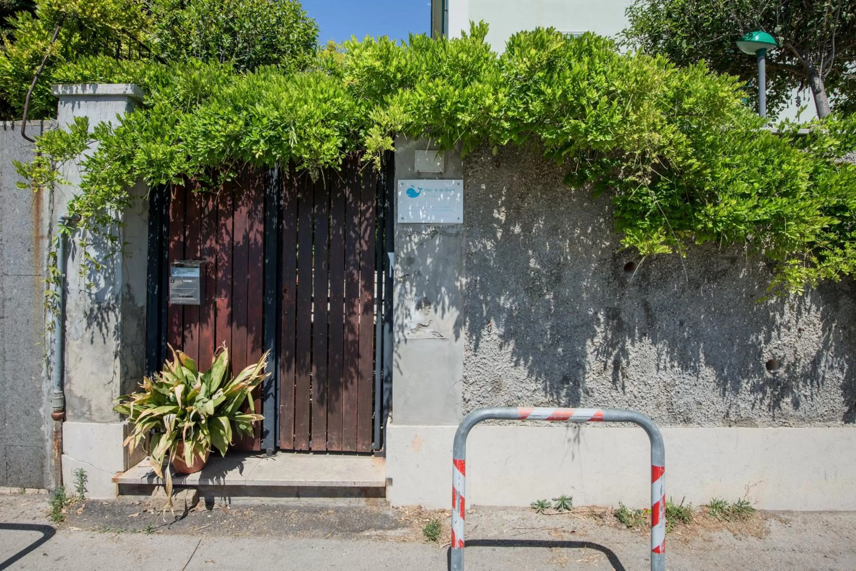 Day in Maison De Revel