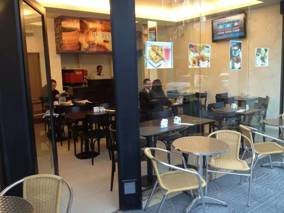 Patio in Lorenzo Suites Hotel