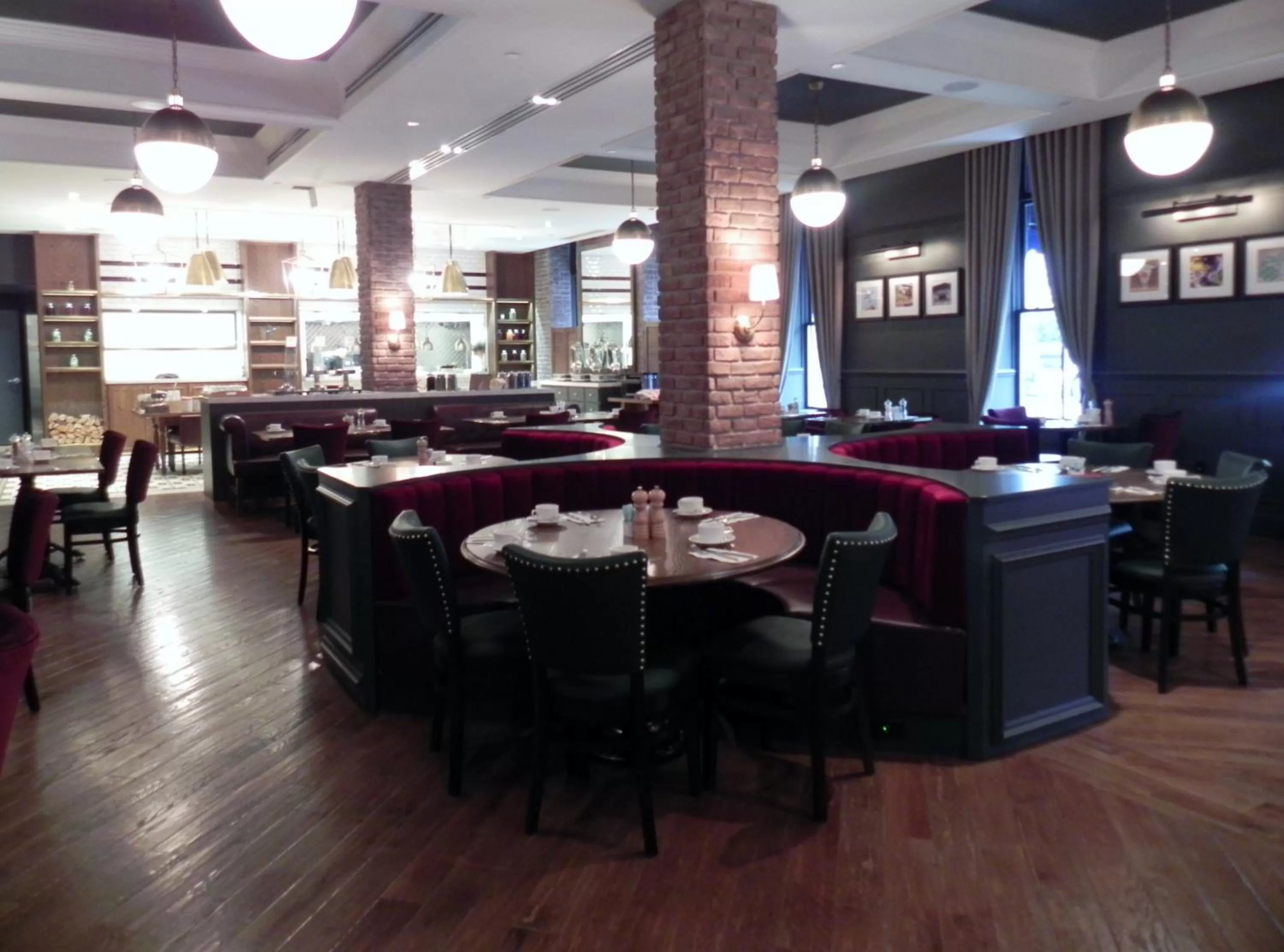 Restaurant/places to eat in Novotel Ottawa City Centre Hotel