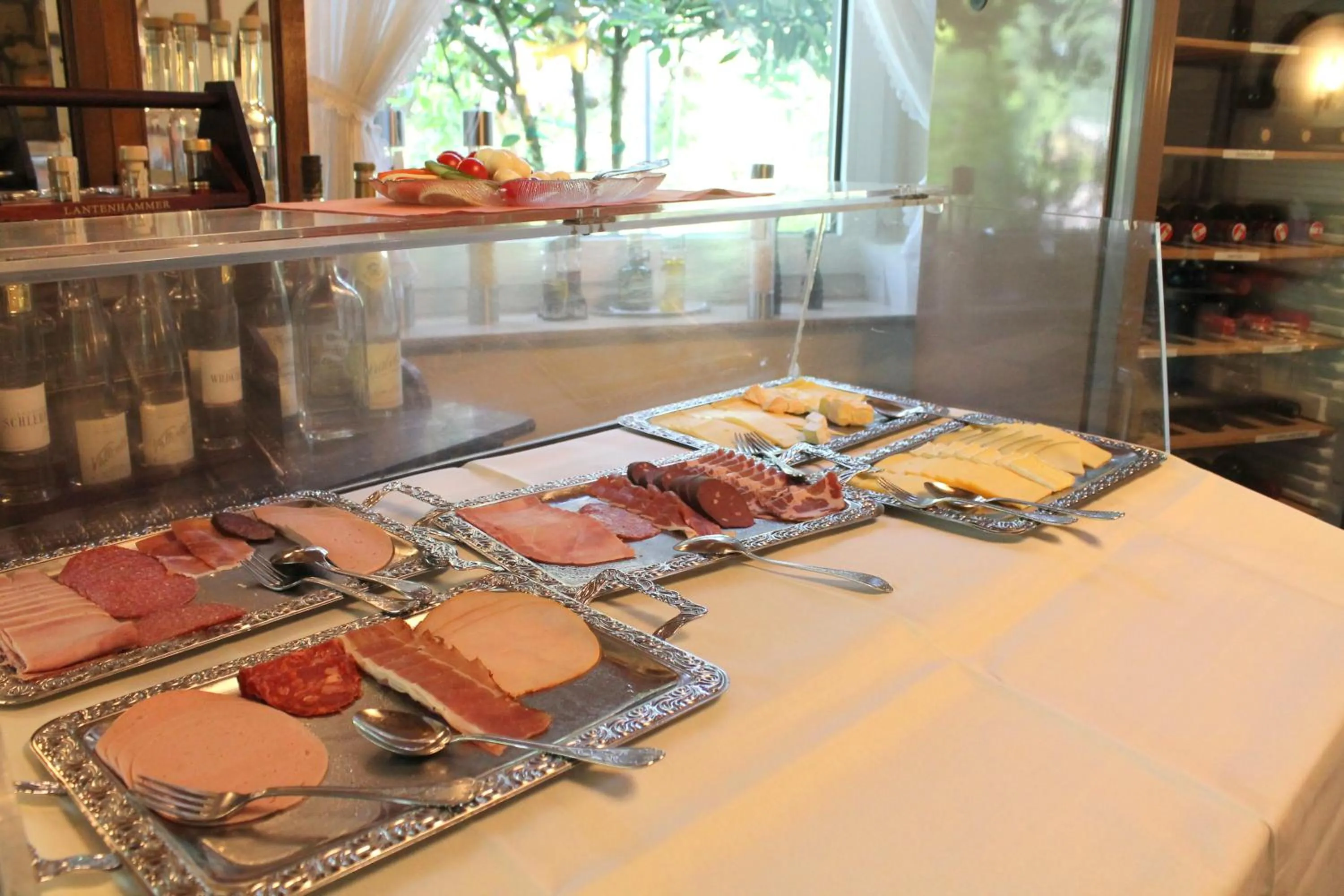 Buffet breakfast in Hotel und Restaurant Eurohof