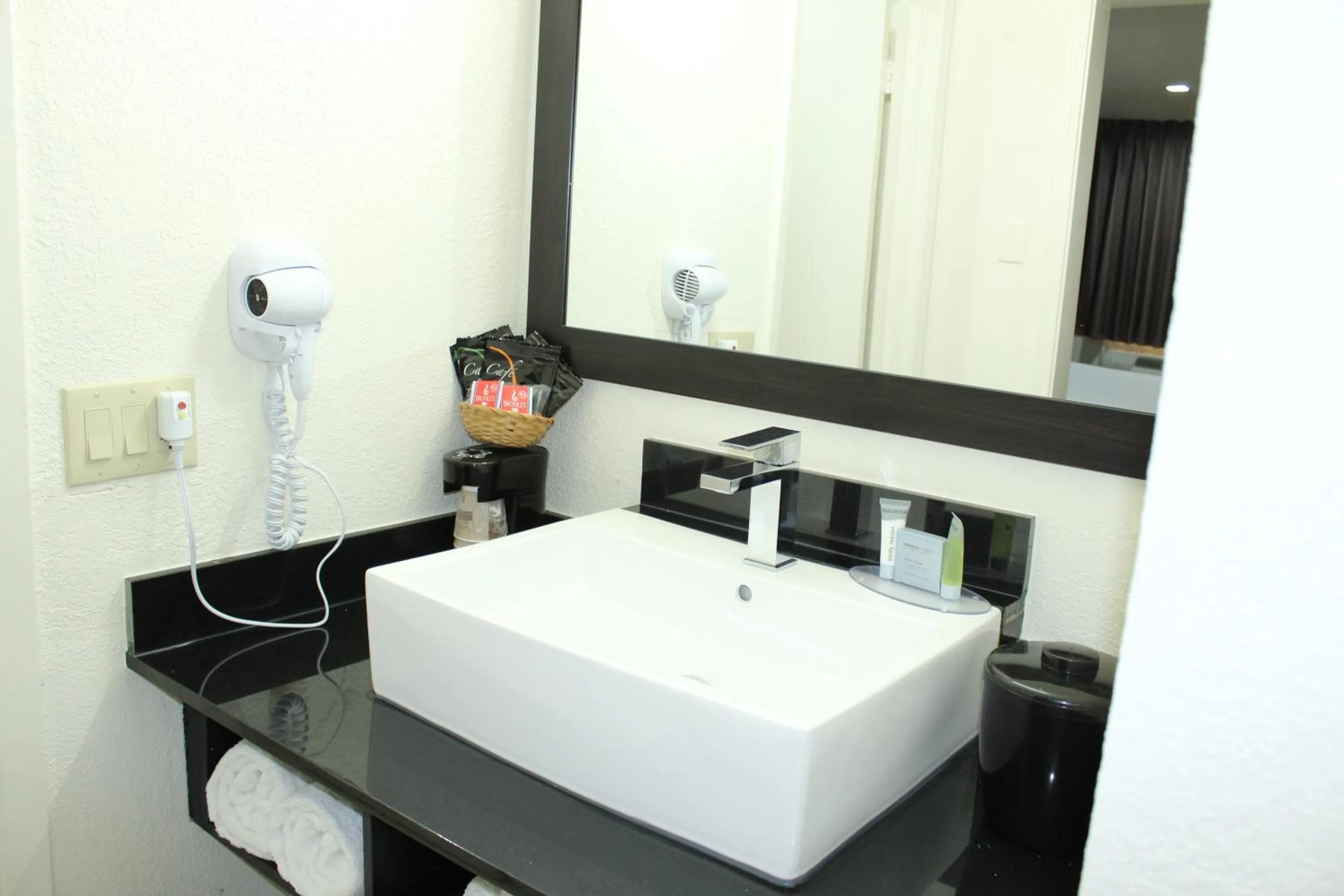 Bed in Stay Express Inn Dallas - Fair Park / Downtown