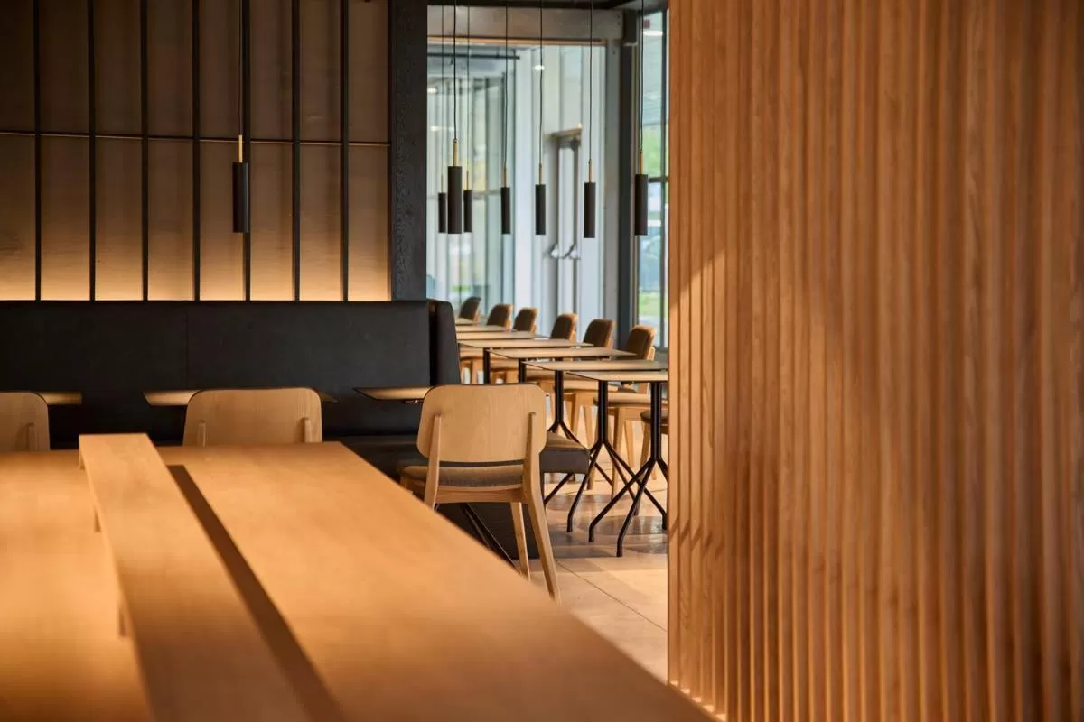 Restaurant/places to eat in Zleep Madrid Airport