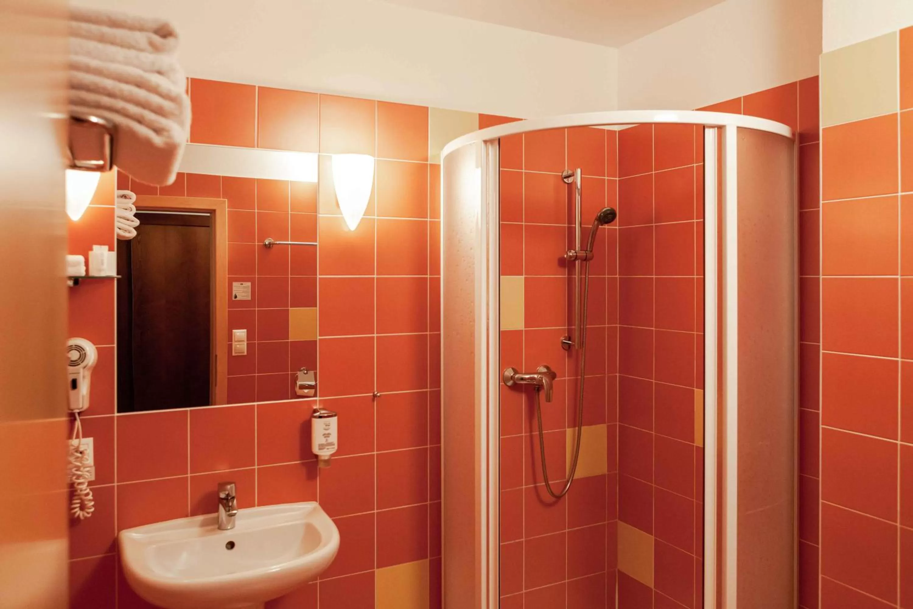 Equitana Hotel Resort