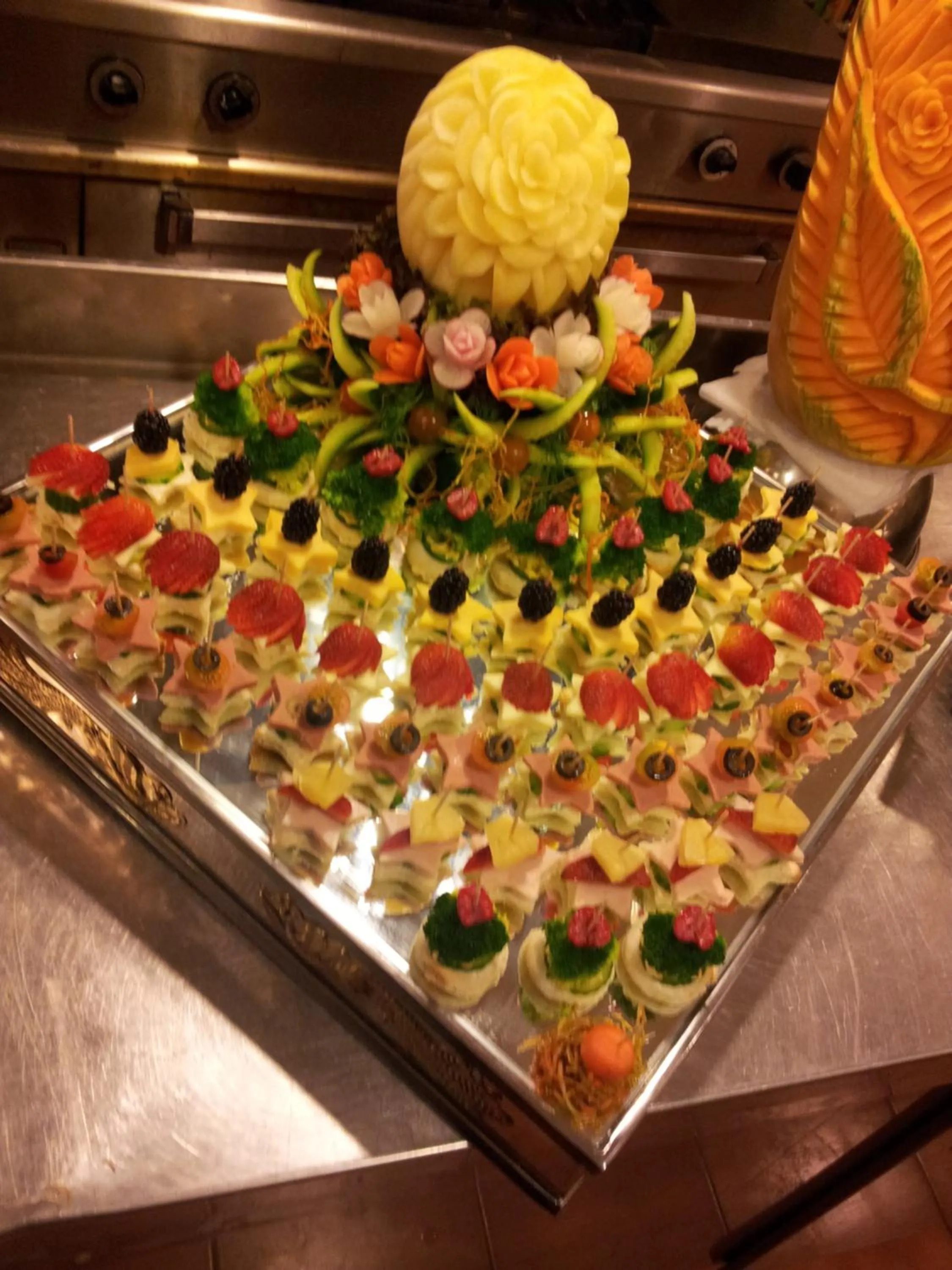 Restaurant/places to eat in فندق حديقة الأزهار