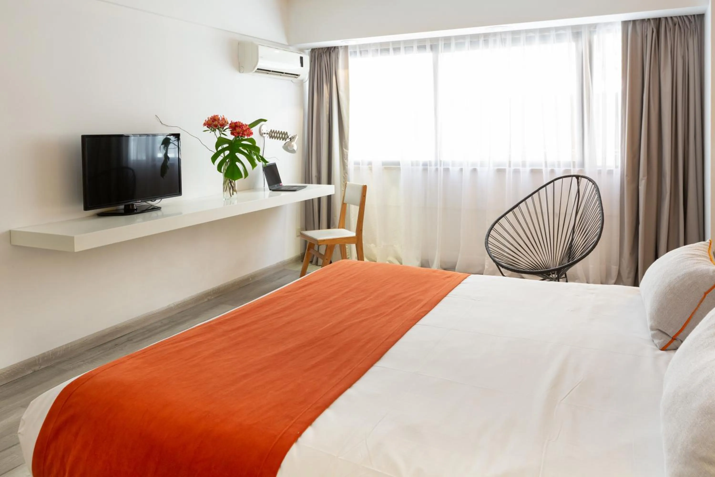 Bed in Deco Collection