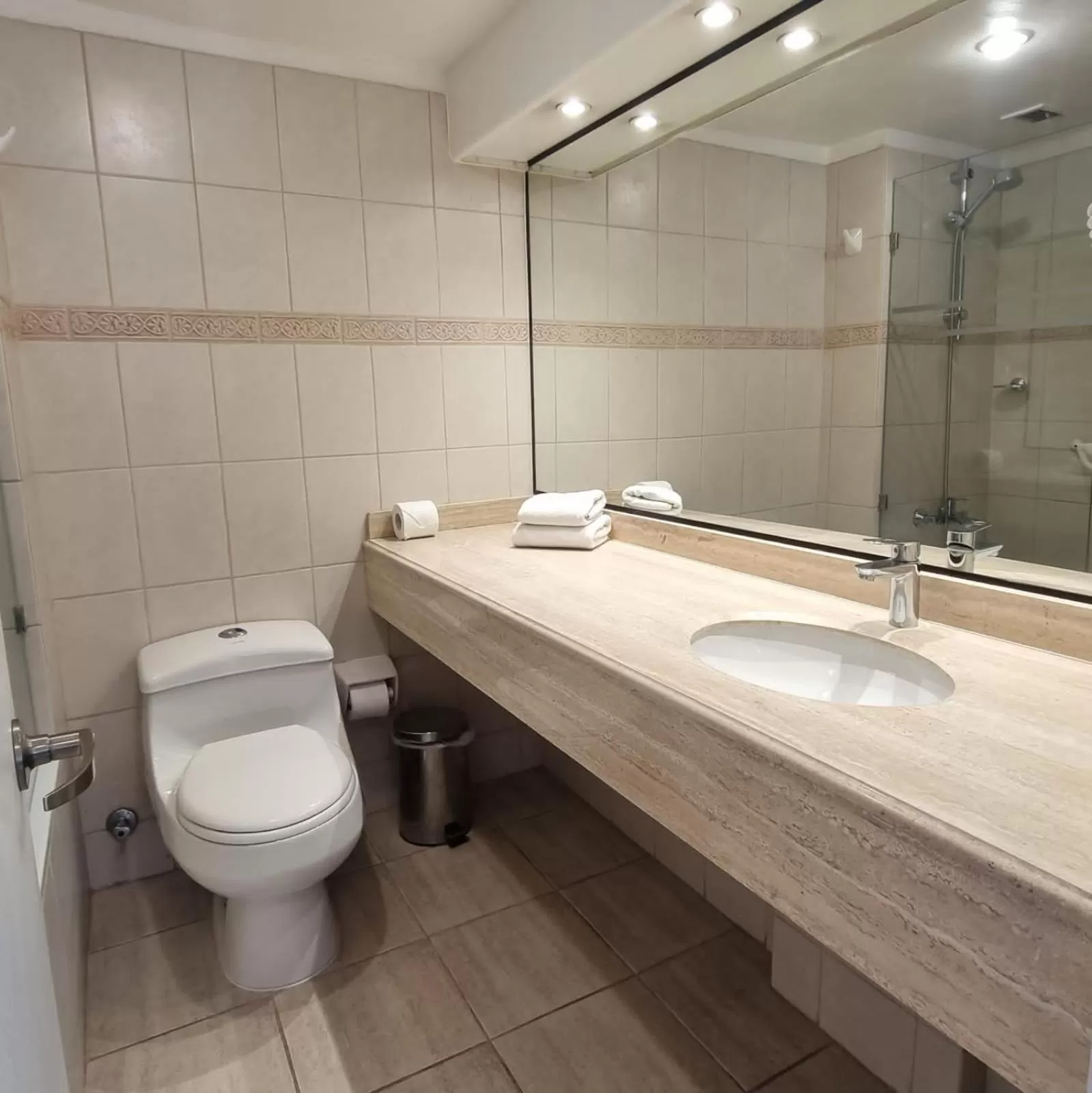 Bathroom in Panamericana Hotel Providencia