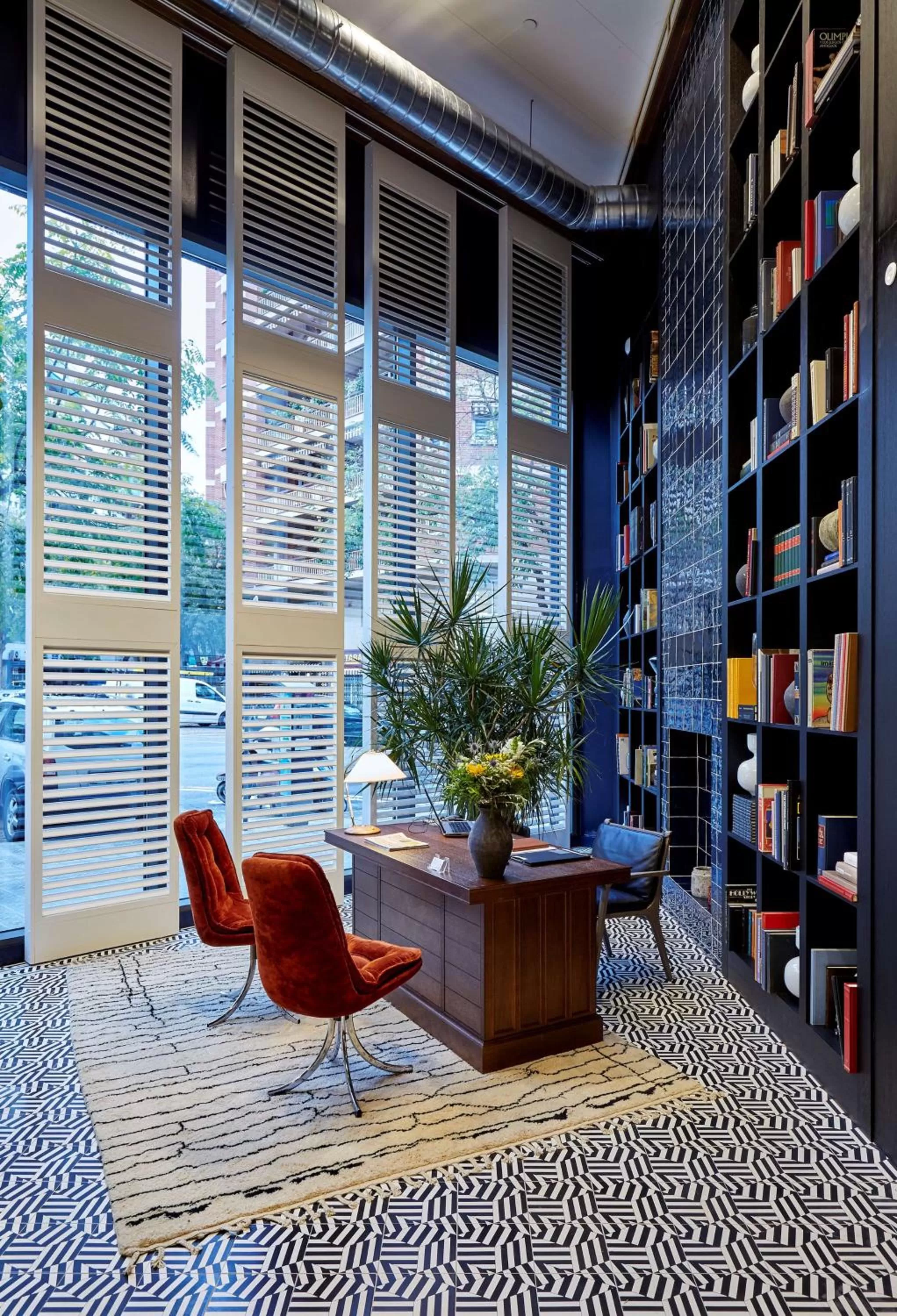 Lobby or reception in Radisson Blu 1882 Hotel, Barcelona Sagrada Familia