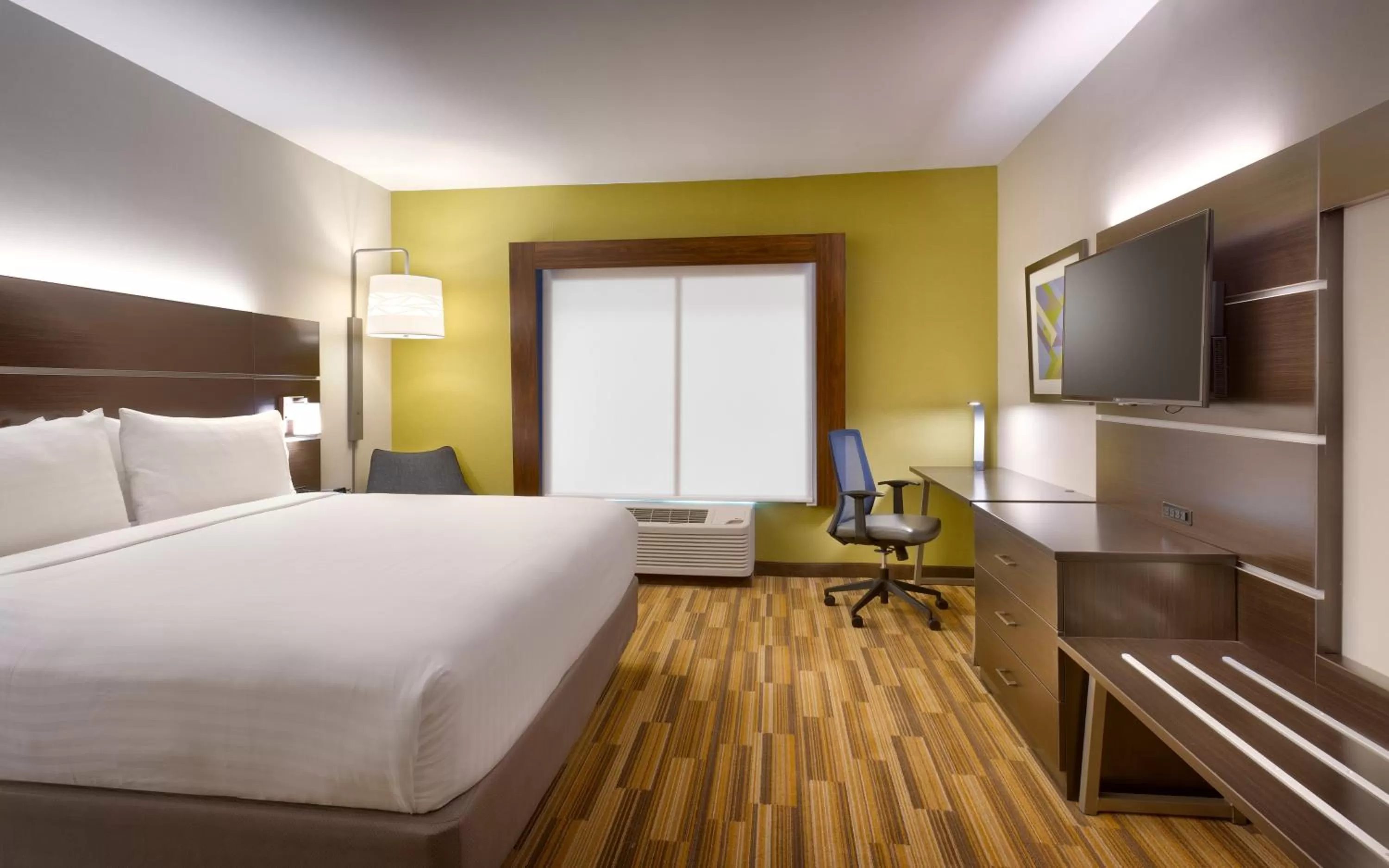 King Room in Holiday Inn Express El Paso I-10 East, an IHG Hotel
