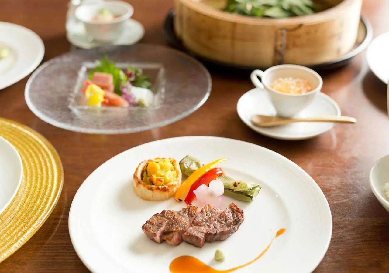 Food close-up in Aura Tachibana