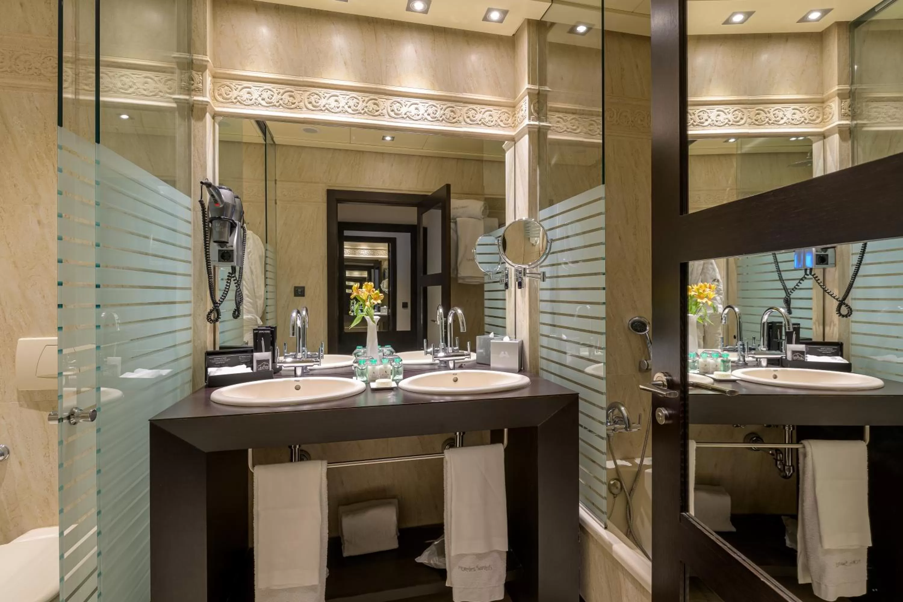 Decorative detail in Las Arenas Balneario Resort