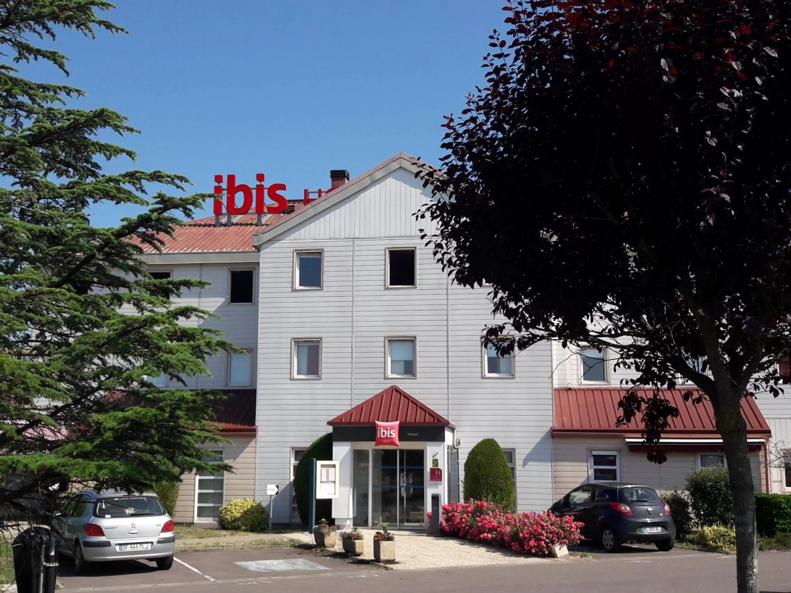 Facade/entrance in ibis Vesoul