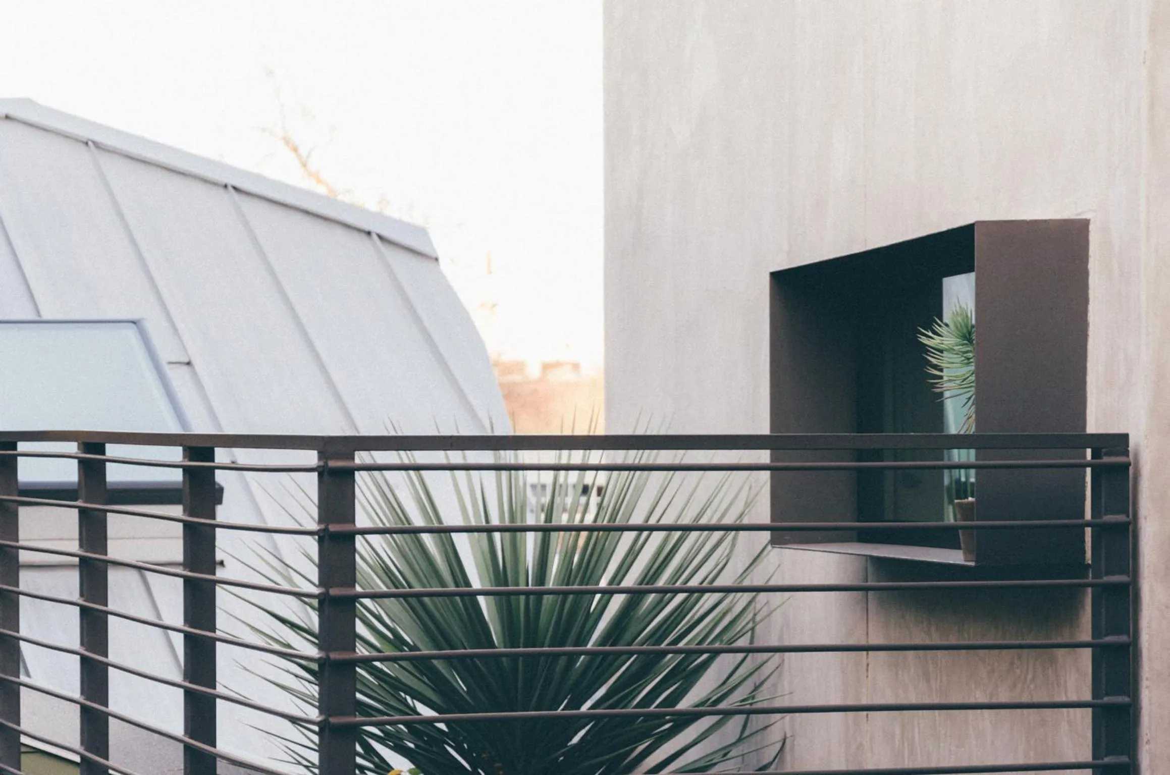 Garden, Balcony/Terrace in Heywood Hotel
