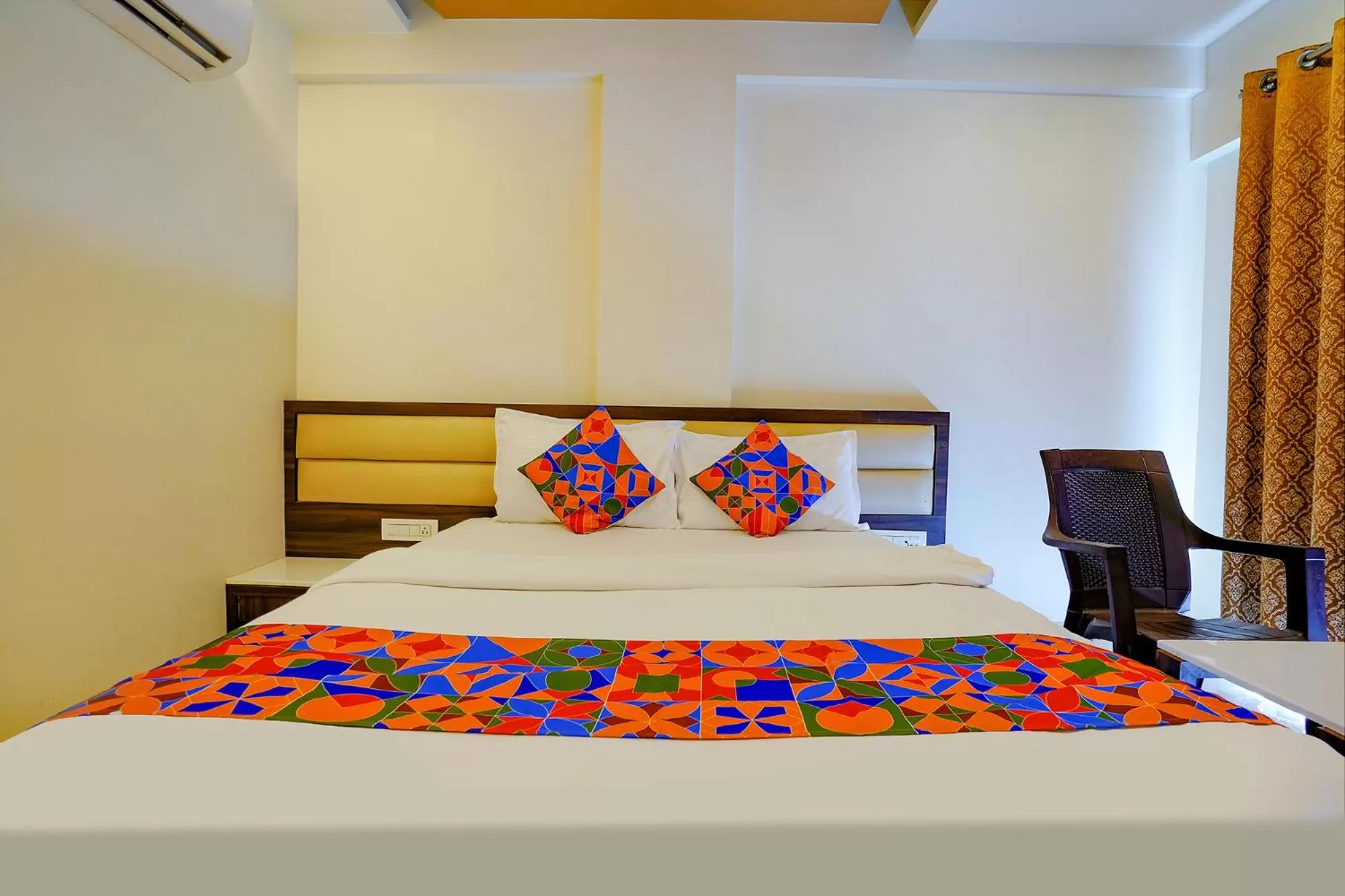 Bed in FabHotel Ramjis Residency