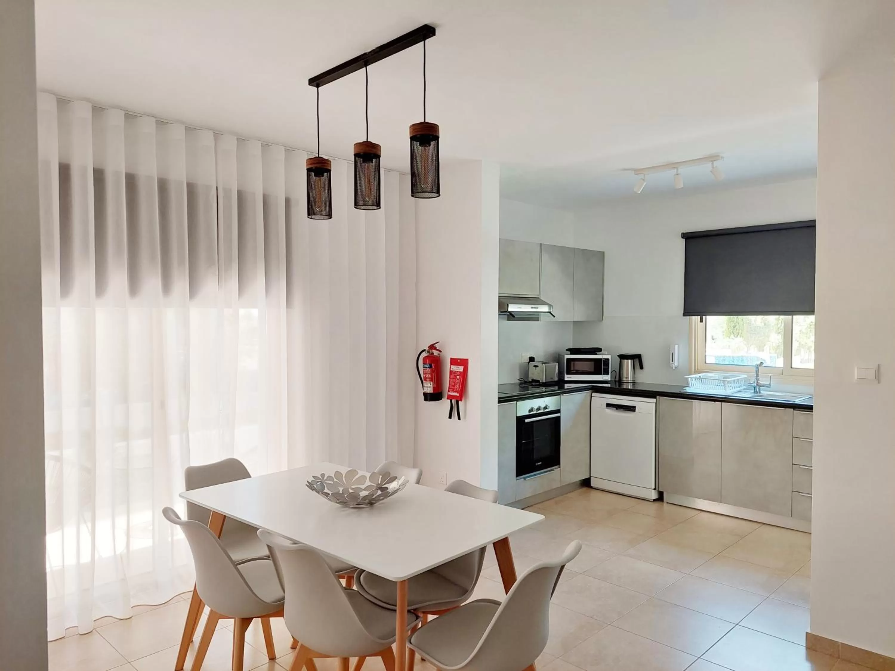 Dining area in Elysia Park