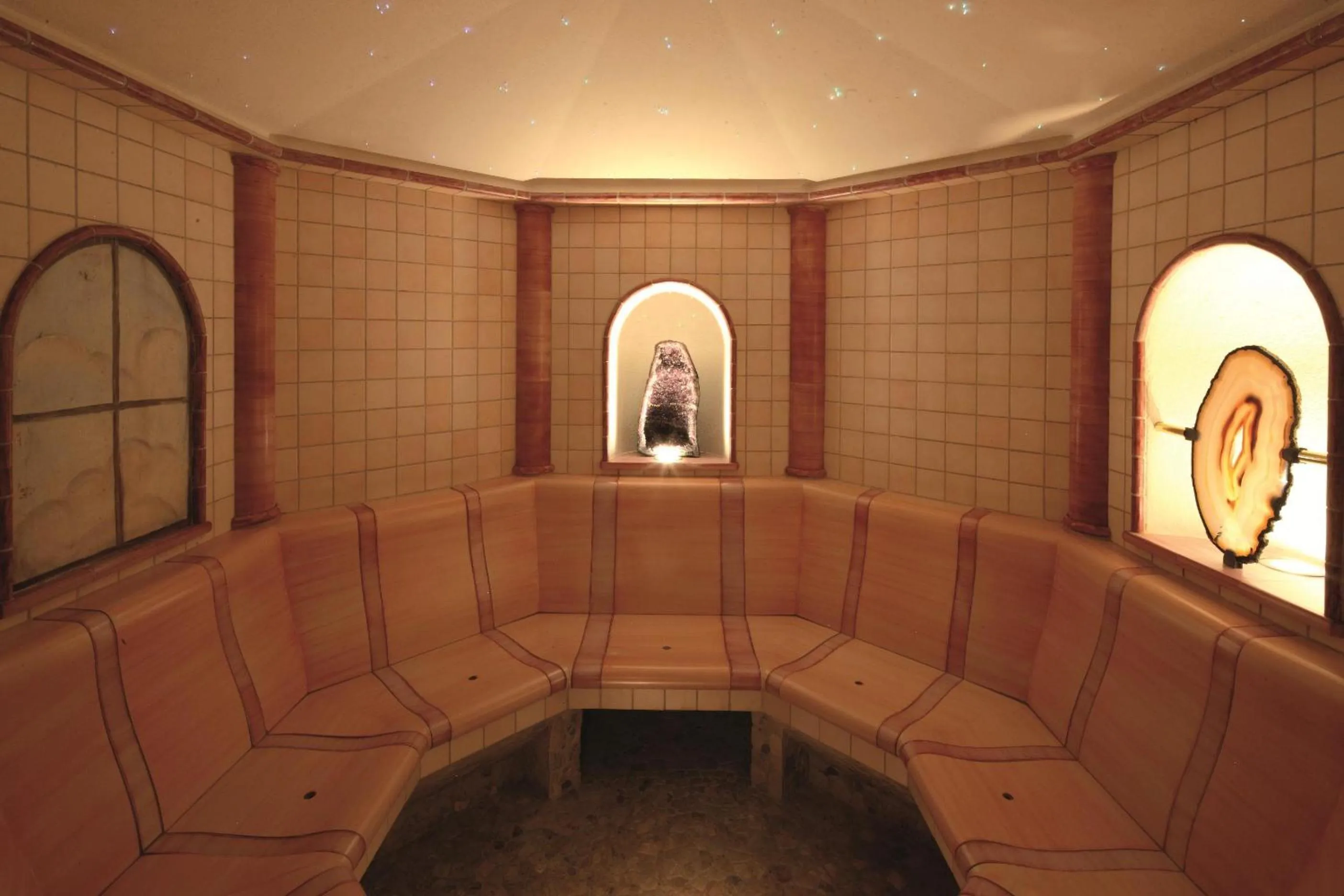 Spa and wellness centre/facilities in Kolfuschgerhof Mountain Resort