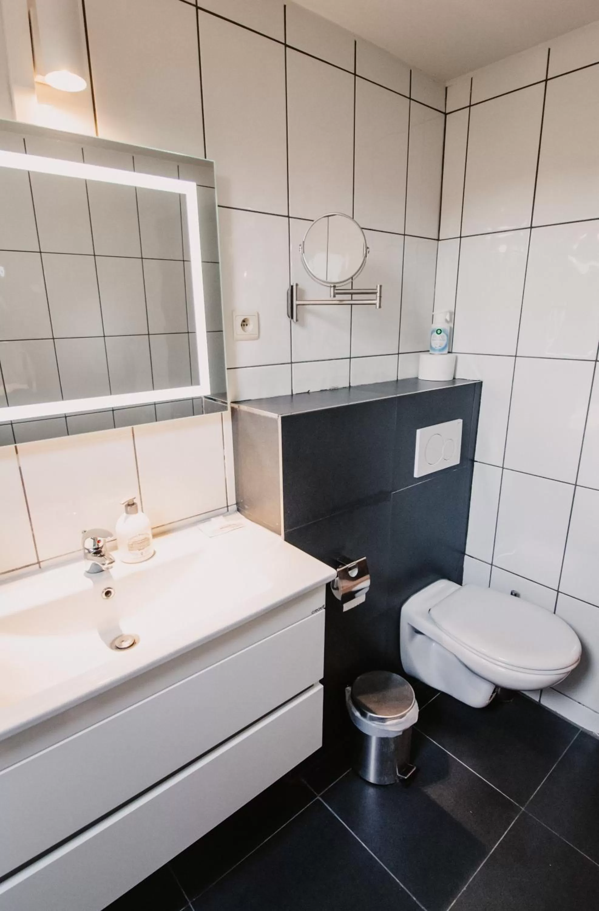 Bathroom in Super central in Brussels