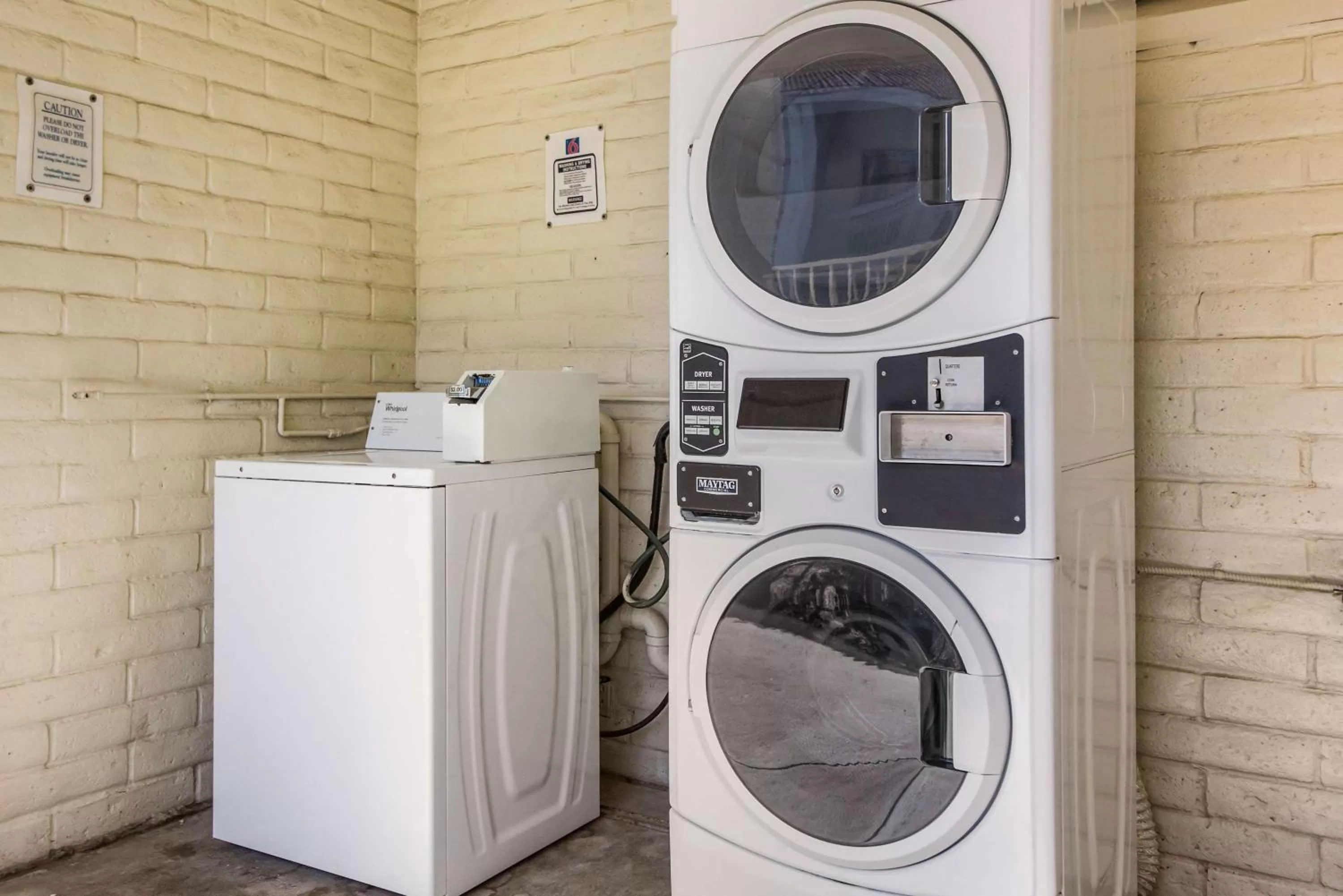 laundry in Studio 6 Baytown, Tx - Garth Road