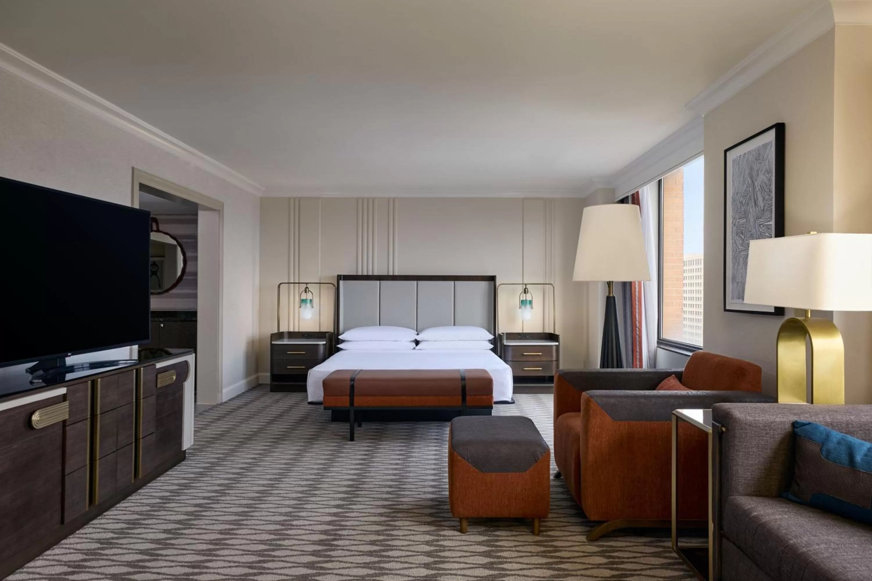 Photo of the whole room, Bed in JW Marriott Houston by the Galleria