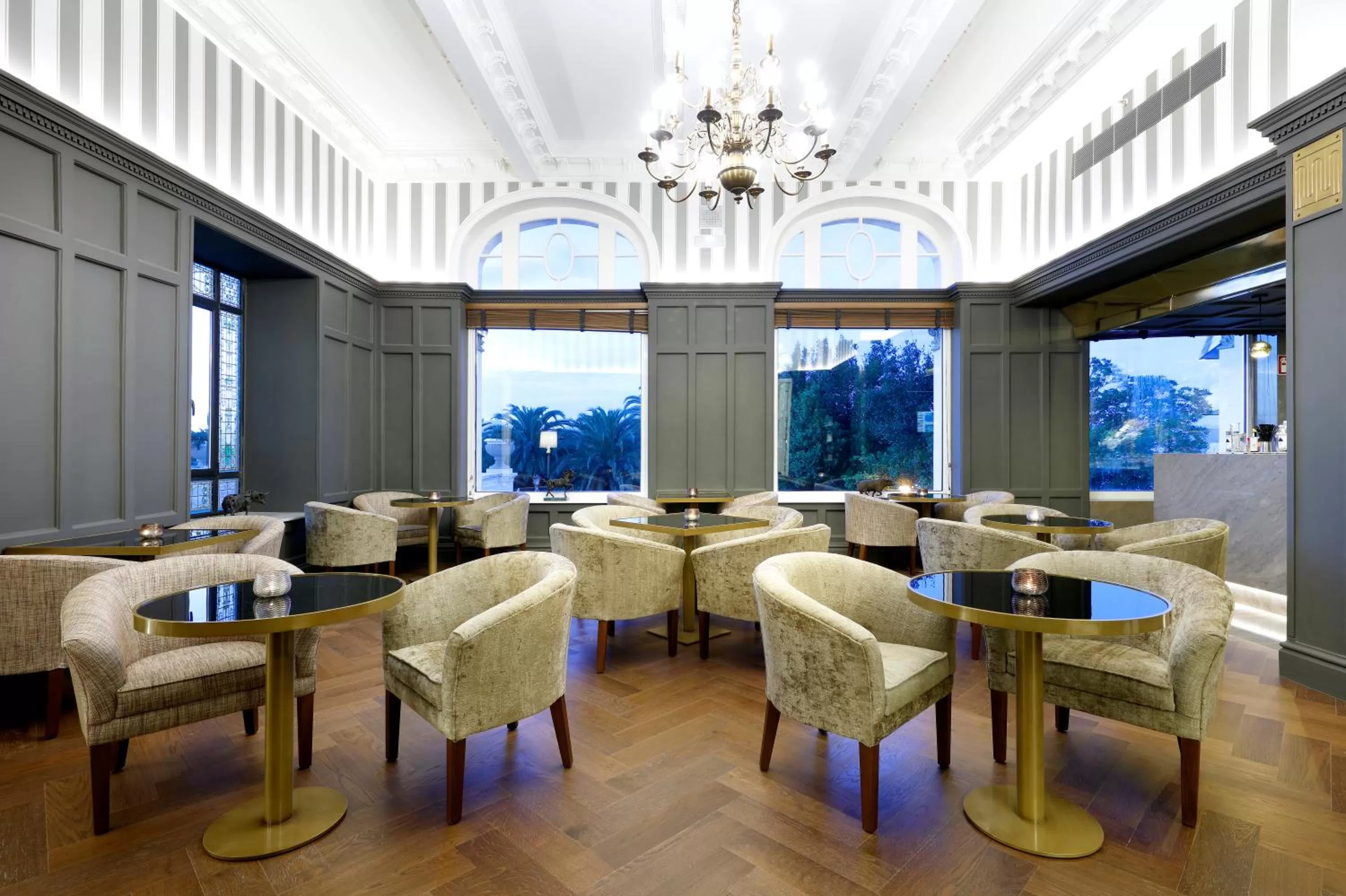 Lounge or bar in Eurostars Hotel Real