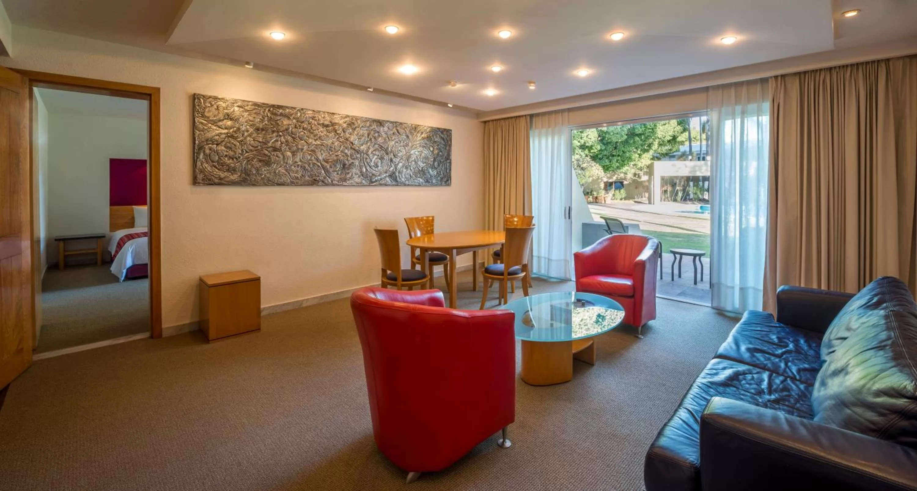 Photo of the whole room in Camino Real Guadalajara